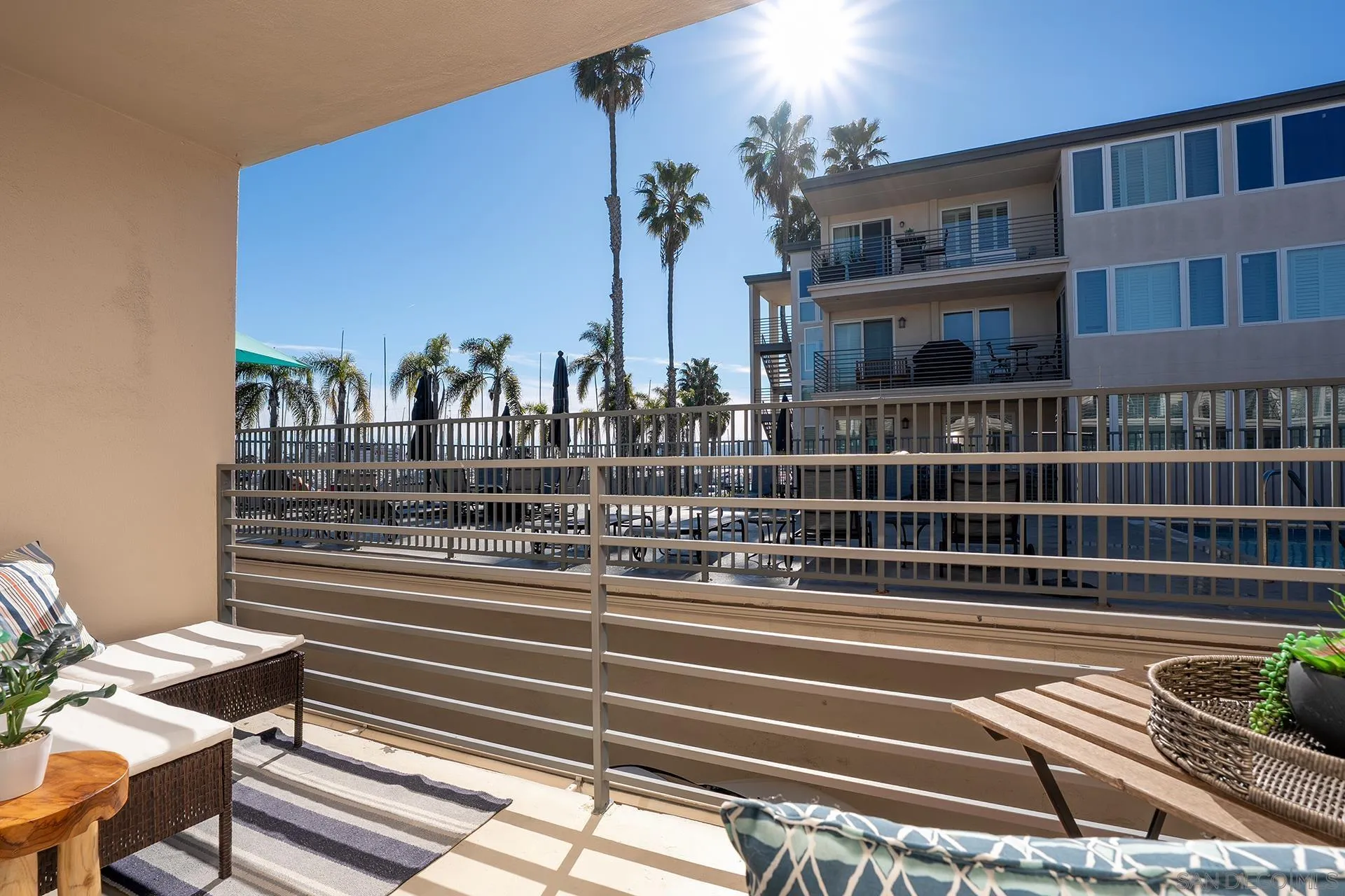 https://cdn.realtyfeed.com/cdn/127/260001510/8738ee181c498f99a533bed48885fd0c.webp