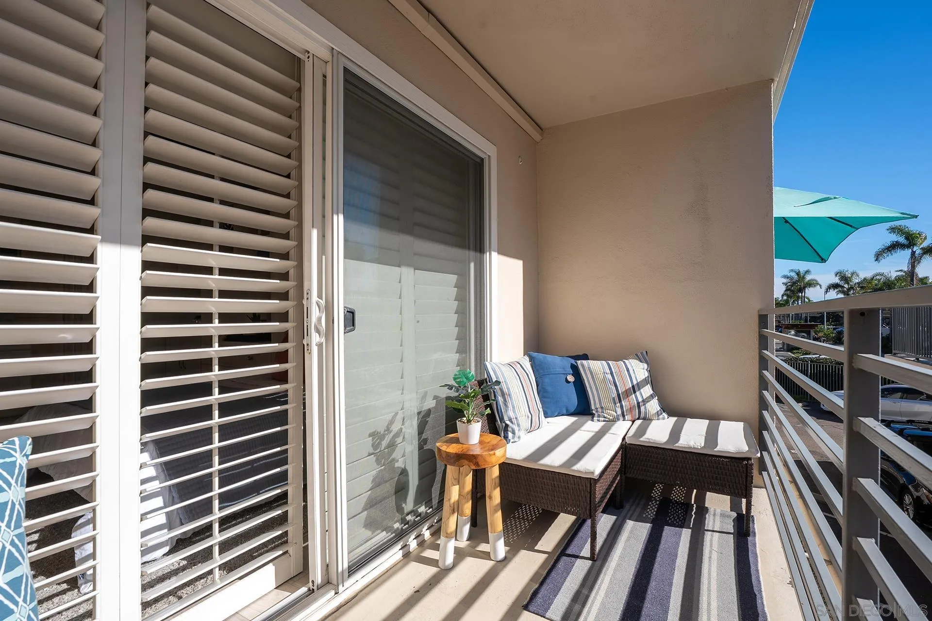 https://cdn.realtyfeed.com/cdn/127/260001510/e877778ea0b156c4deeac017c6cf0ea7.webp