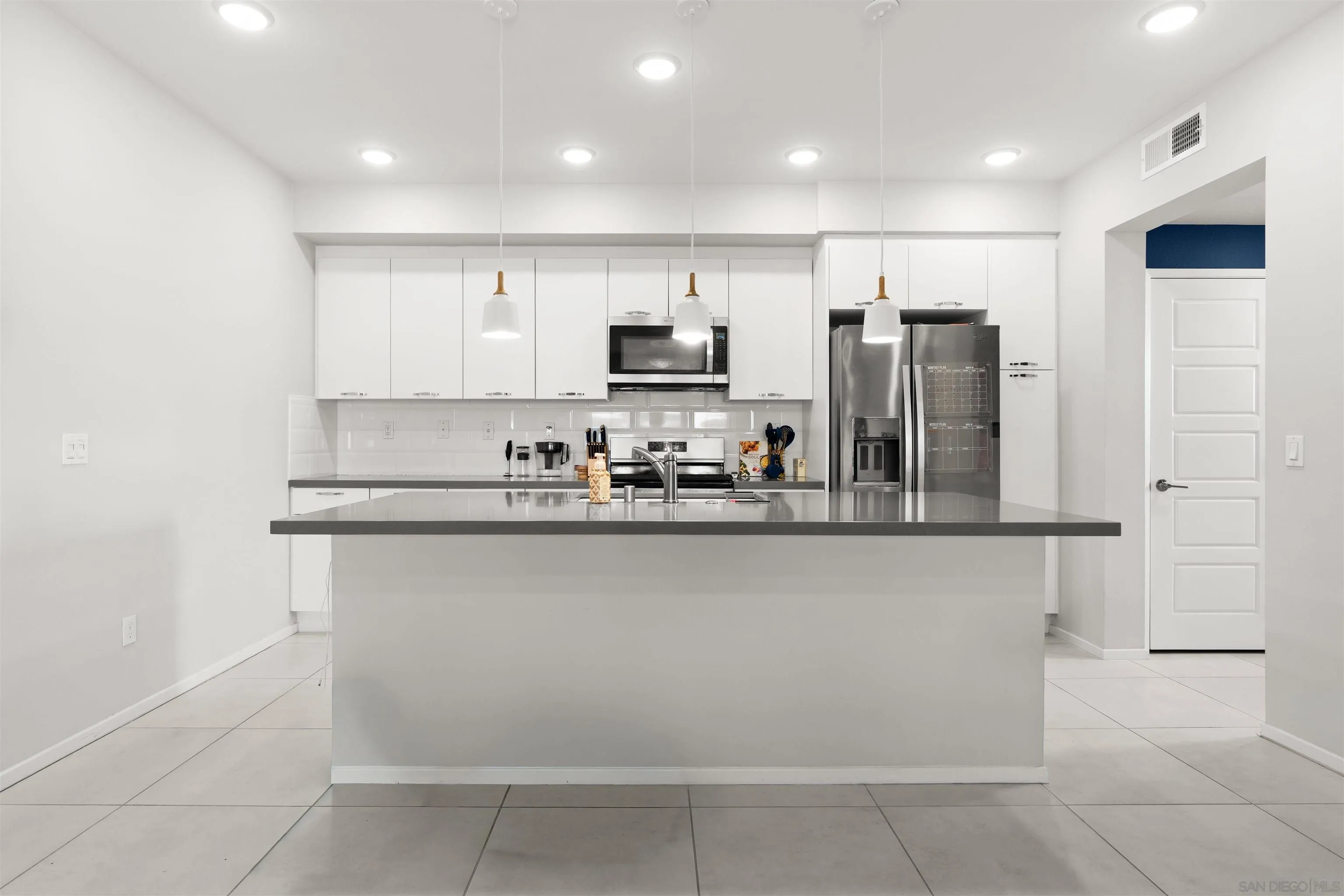 Photo #13: 260001511 Listing: Photo #13