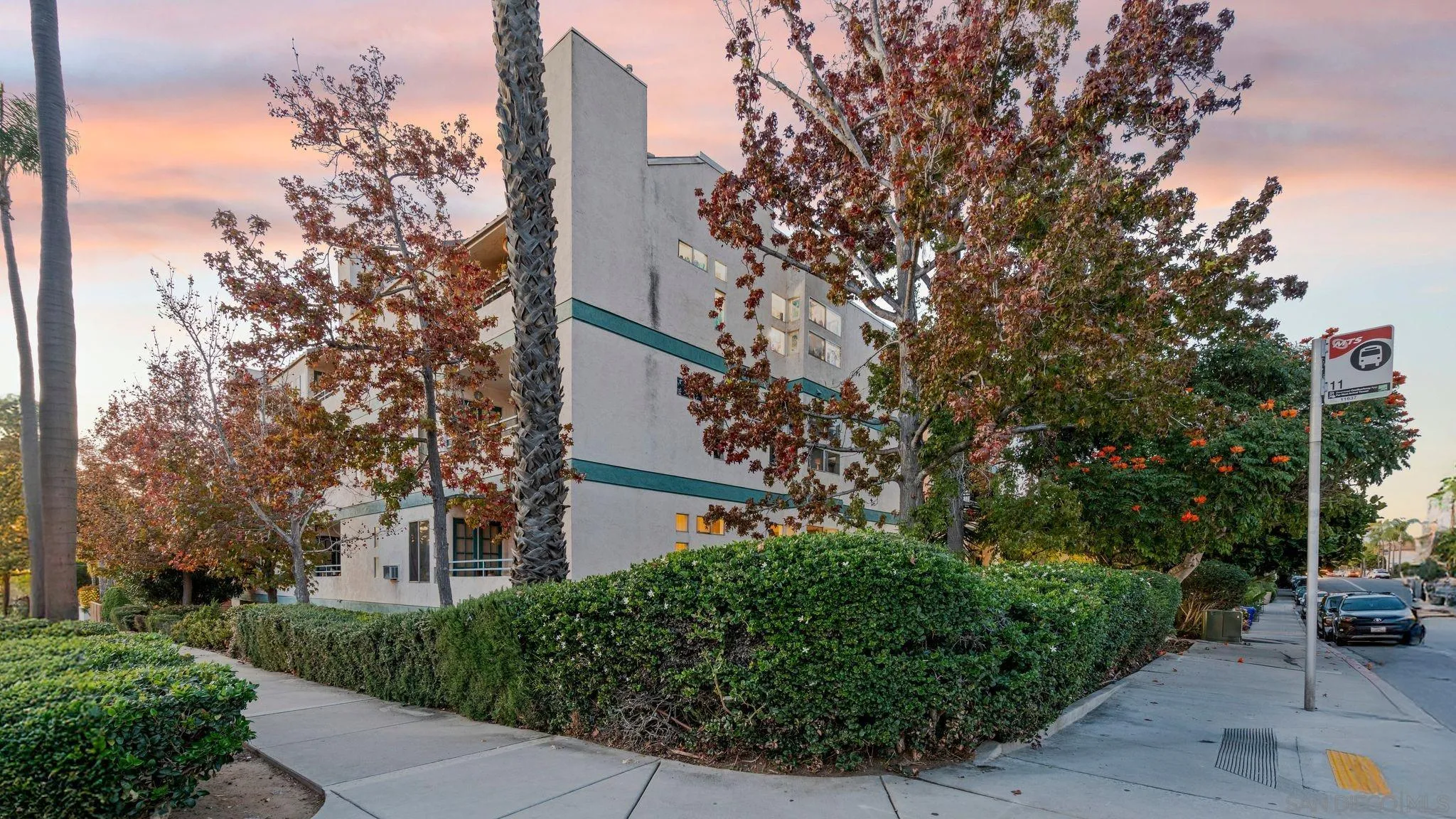 Photo #1: 260001513 Listing: Photo #1