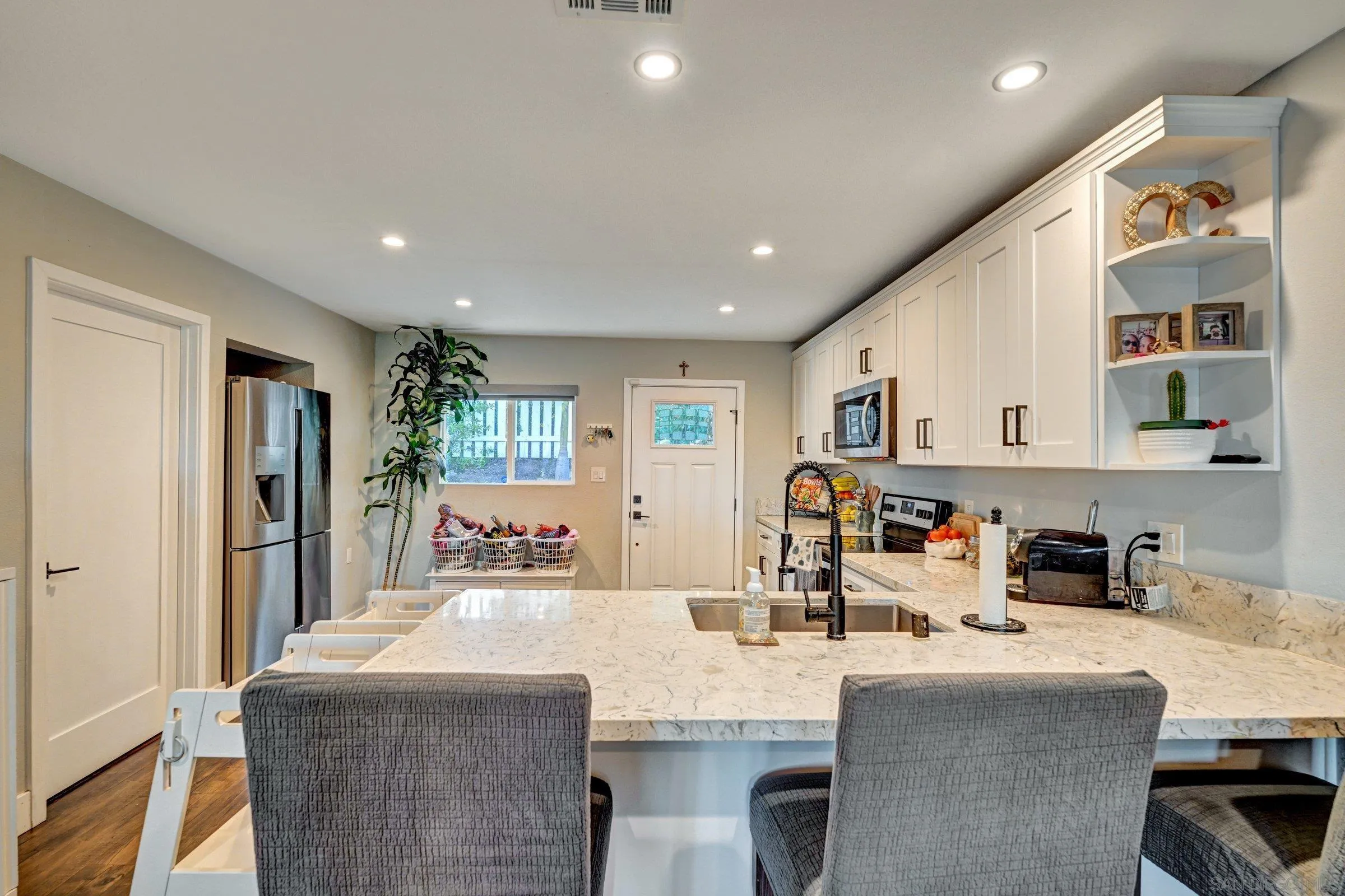 https://cdn.realtyfeed.com/cdn/127/260001519/b8c46c8217bc36f7eabf398bbe9560c9.webp