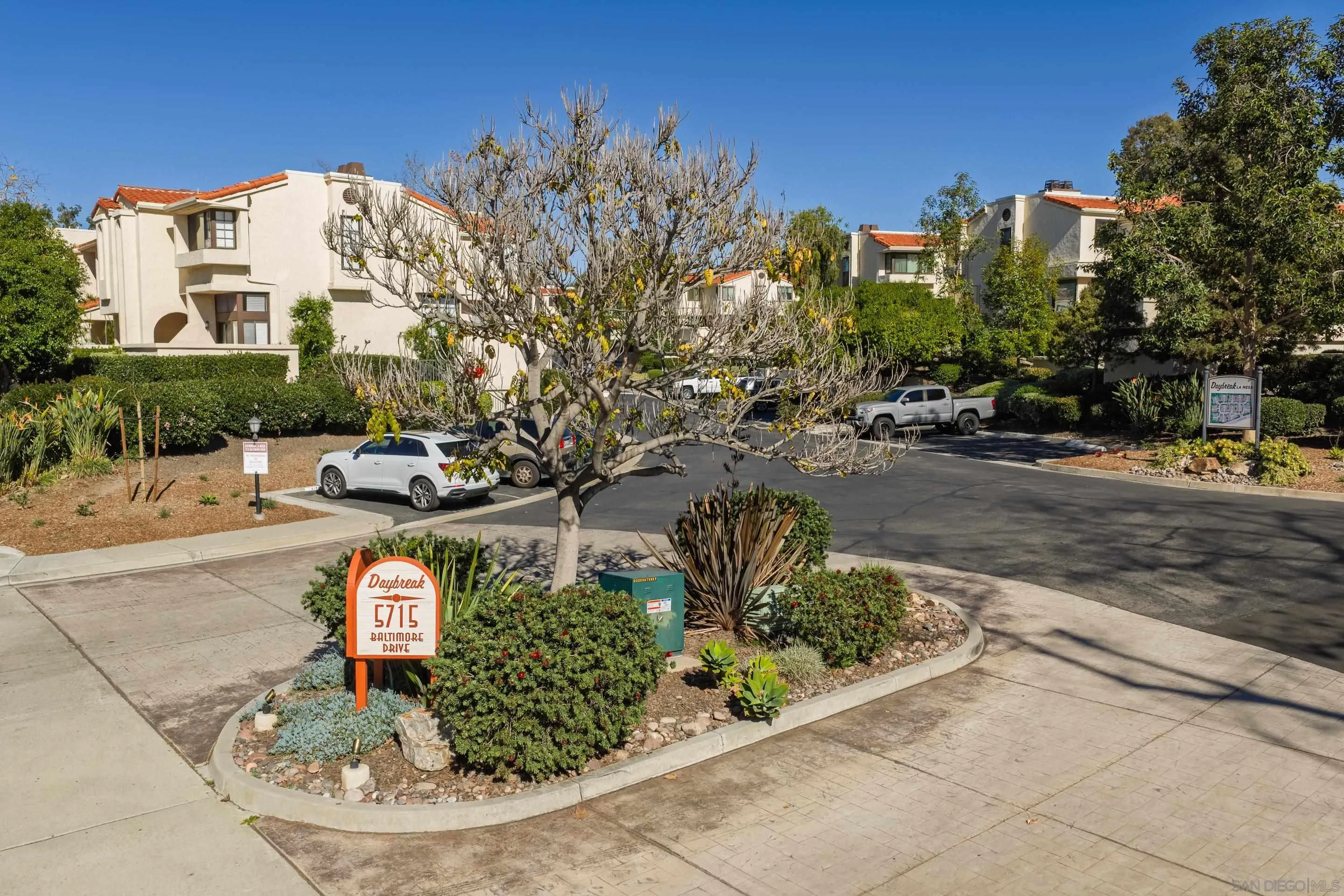 https://cdn.realtyfeed.com/cdn/127/260001520/9b3bc62b2515951d5b85b22a15dbc90f.webp