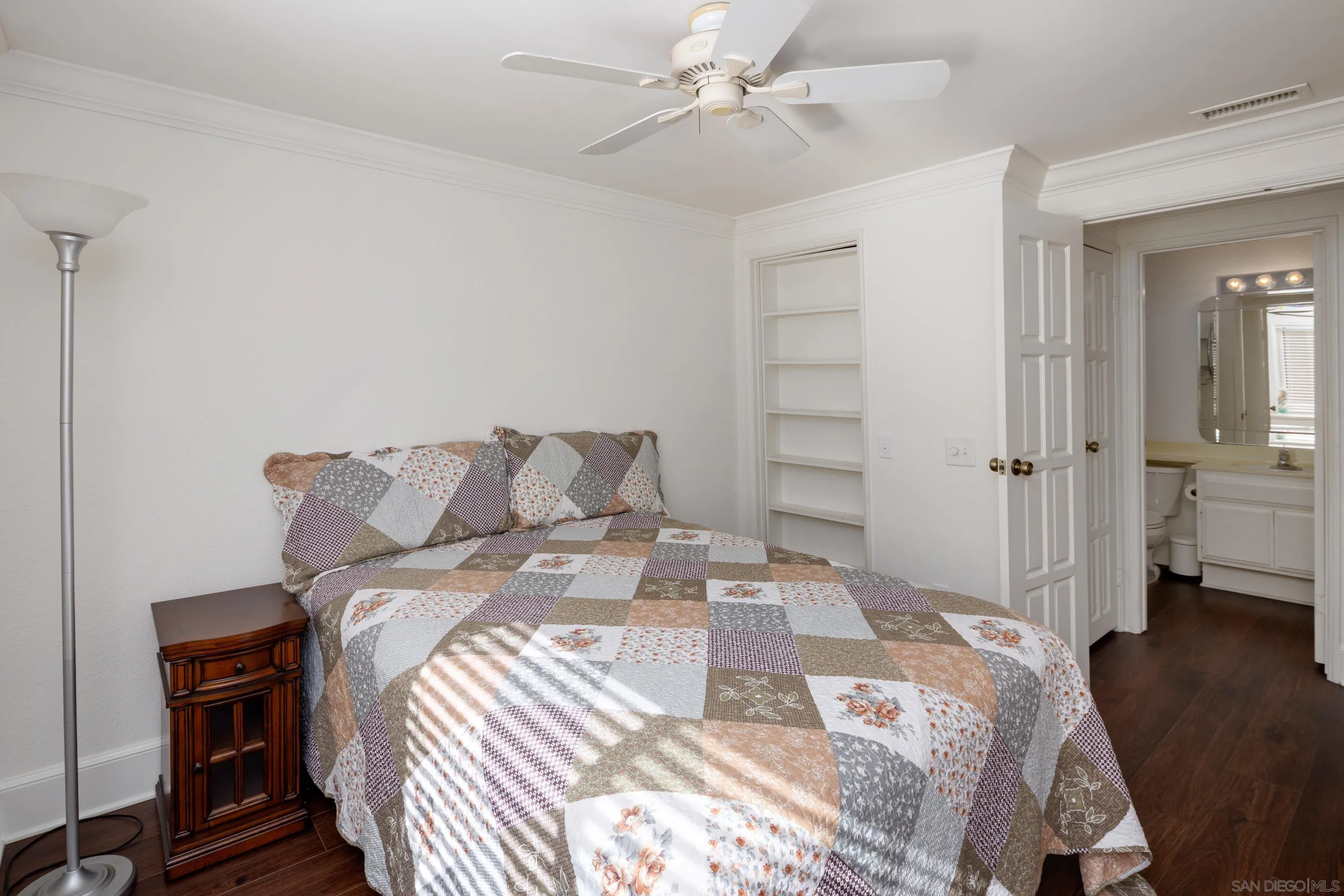 https://cdn.realtyfeed.com/cdn/127/260001520/d71c1c1ae9c9873bf286a649ece18818.webp