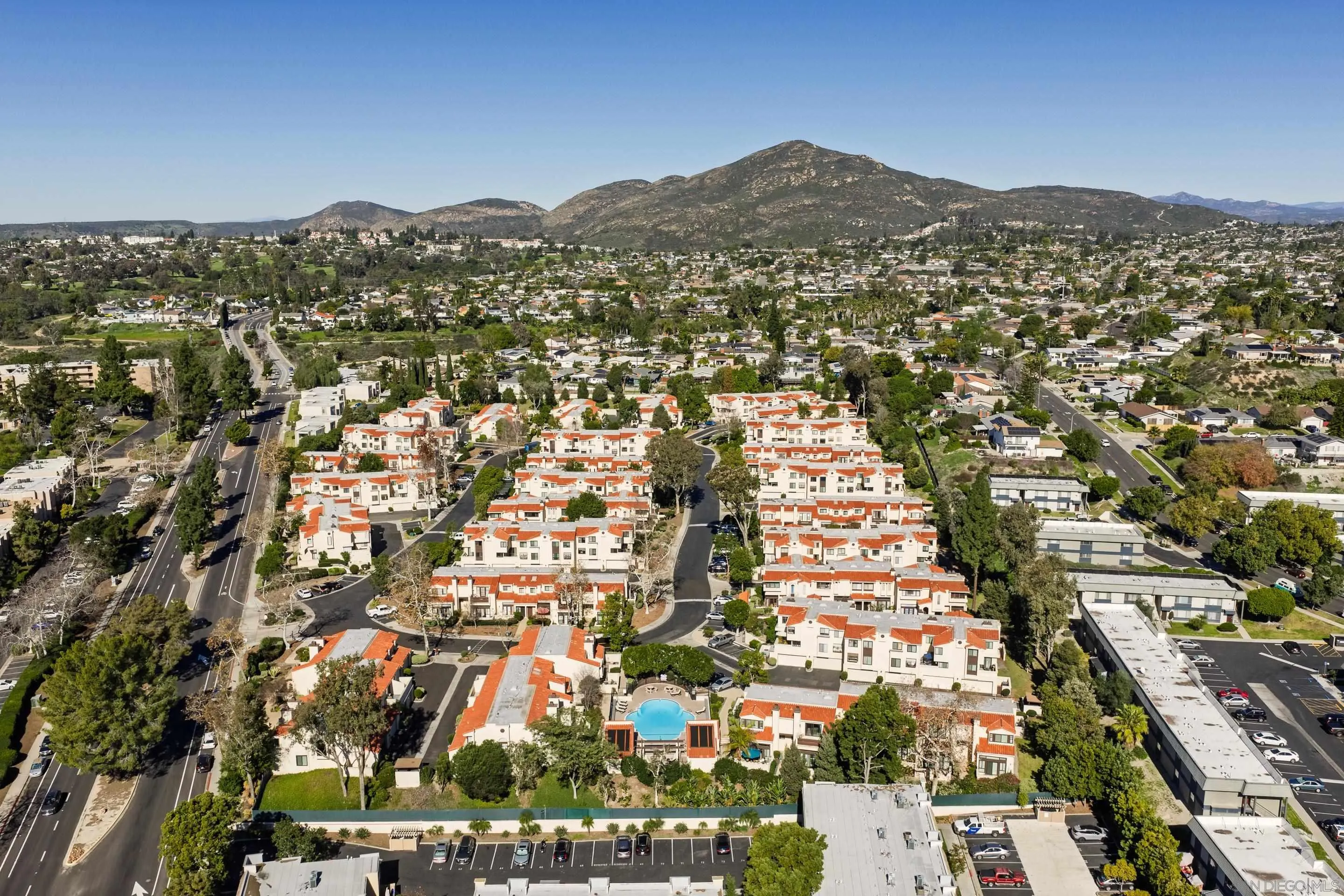 https://cdn.realtyfeed.com/cdn/127/260001520/e204592c252005b1f3773052b46bfdc3.webp