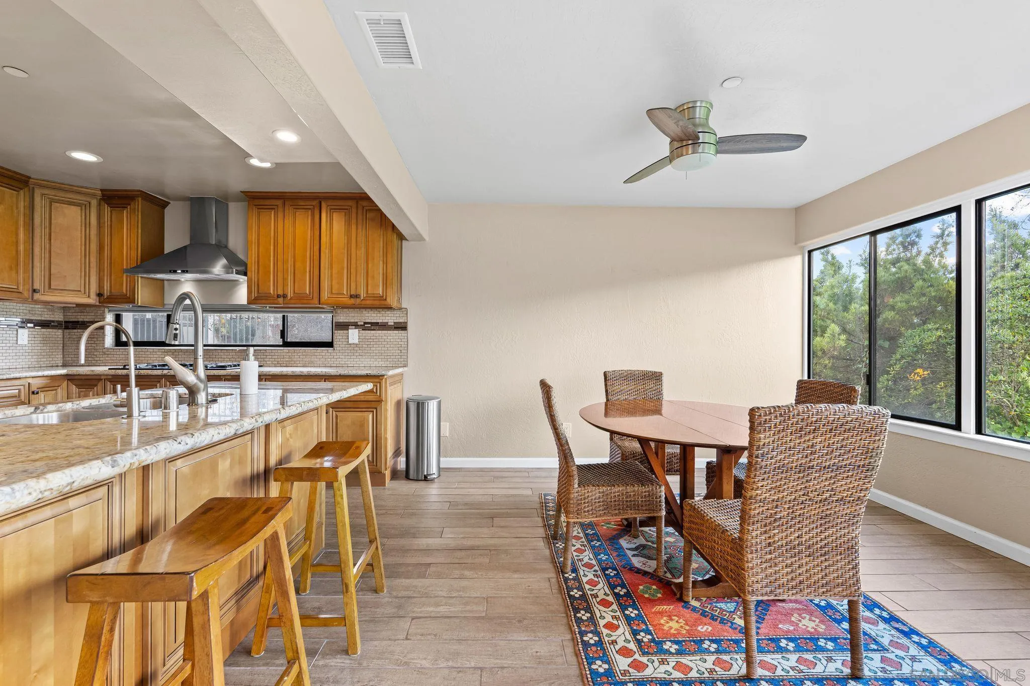 https://cdn.realtyfeed.com/cdn/127/260001522/2d5583e562954a295b5eb8c55830e597.webp