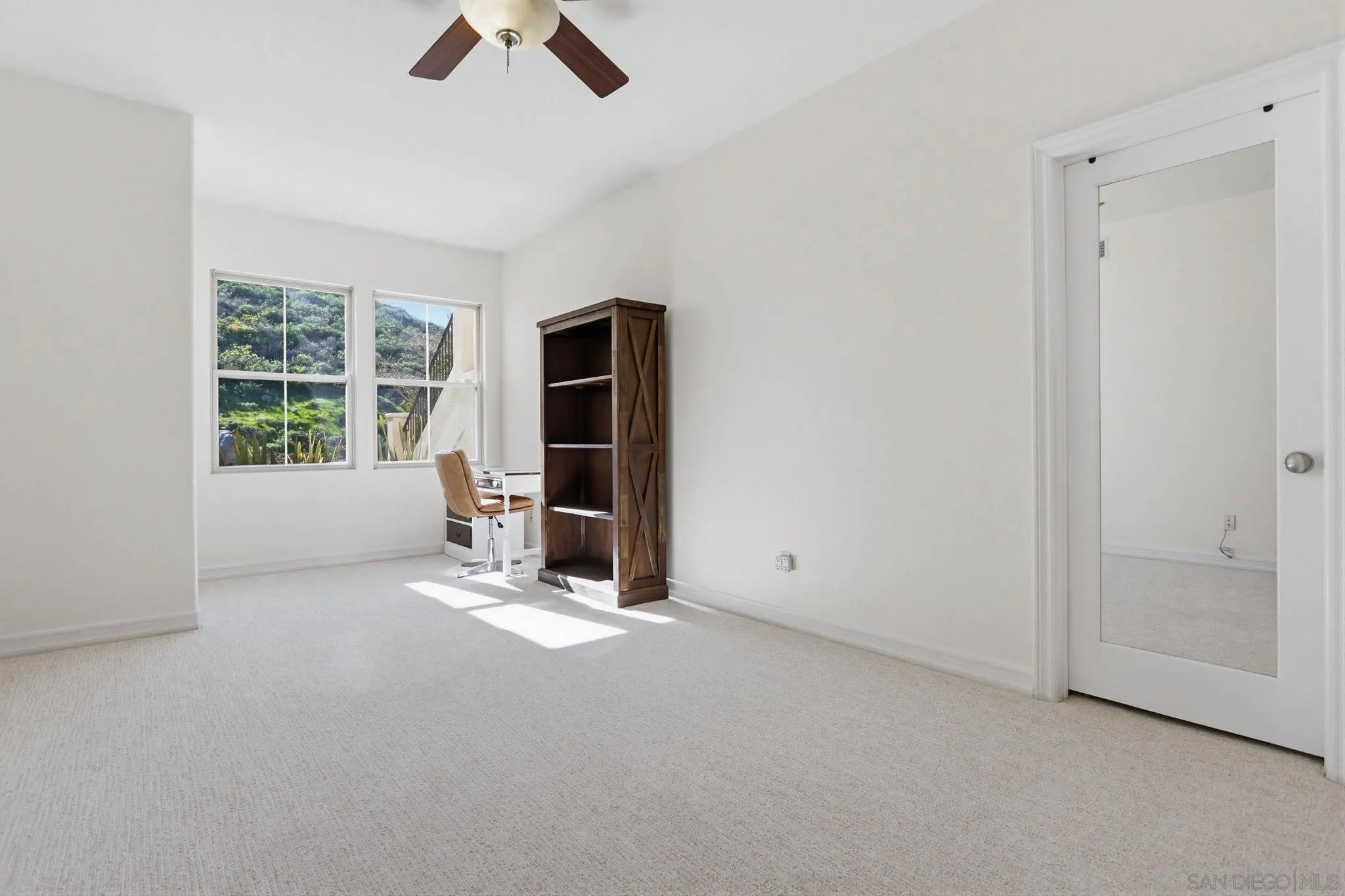 https://cdn.realtyfeed.com/cdn/127/260001525/1b977f2c2ea340584af118c30b209f9c.webp