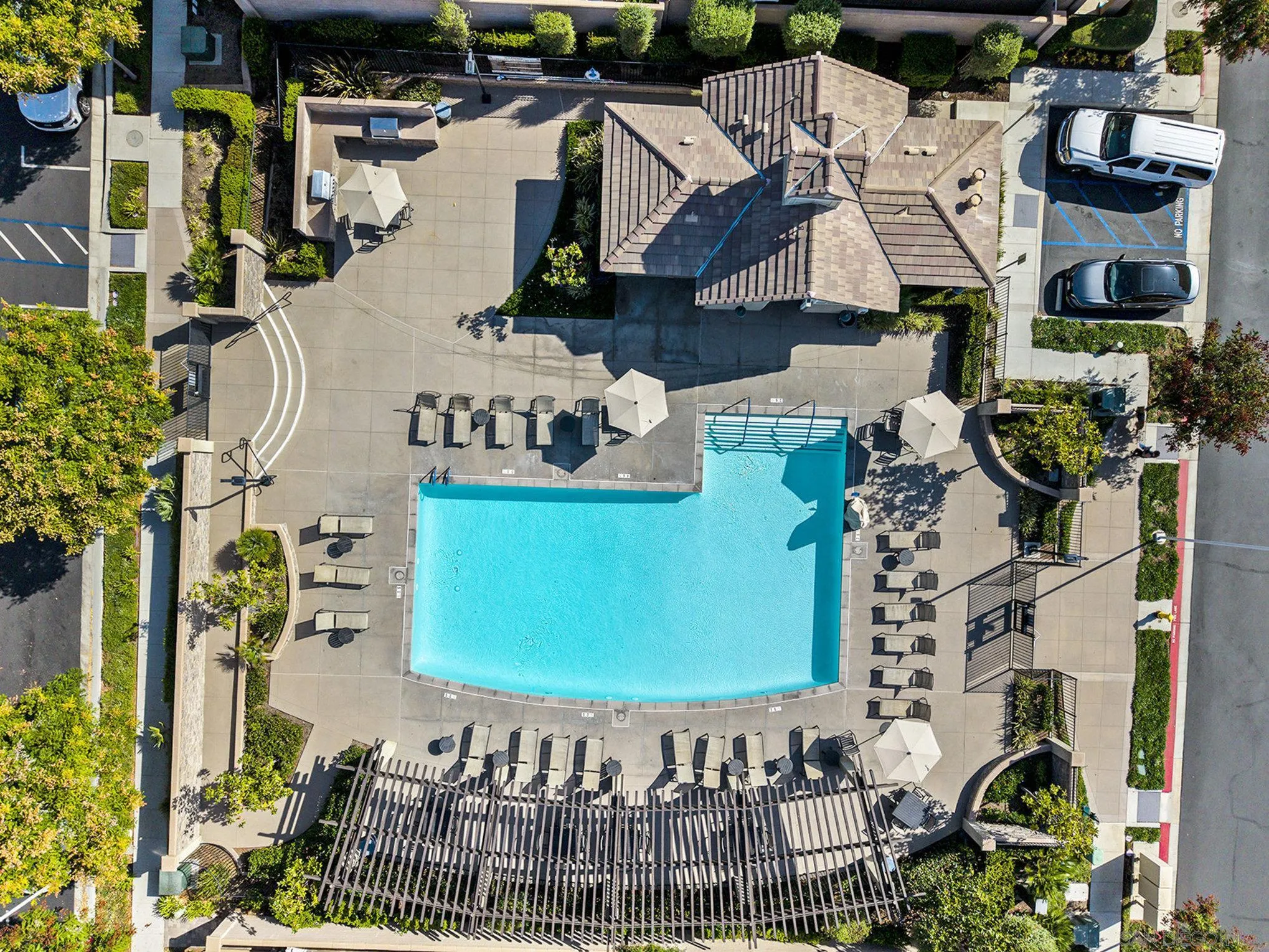 https://cdn.realtyfeed.com/cdn/127/260001530/577959ae0152156c4c9b87f9d1011399.webp