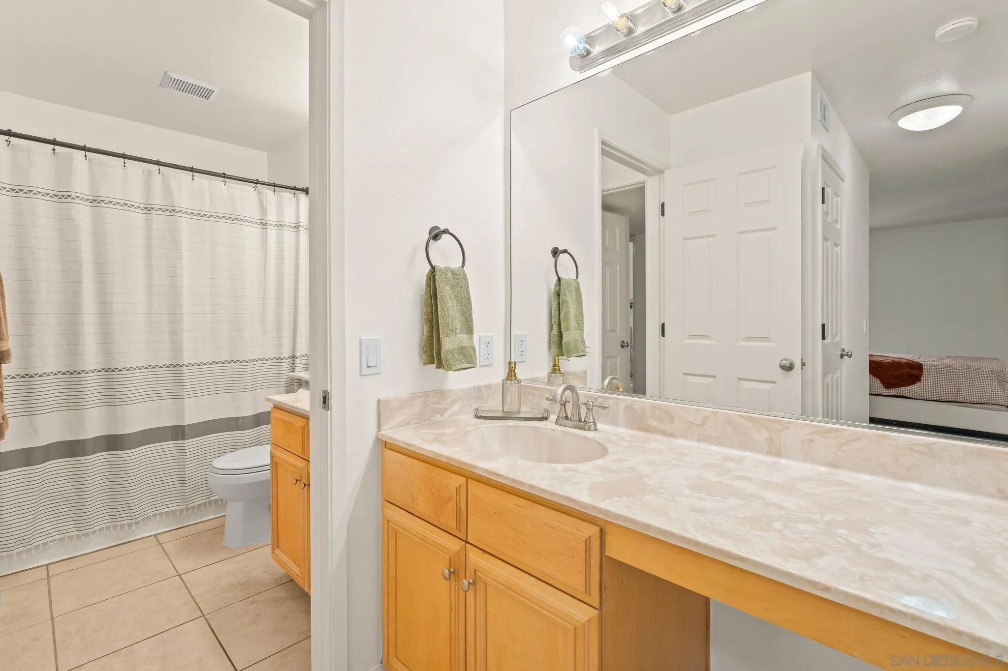 Photo #17: 260001534 Listing: Photo #17
