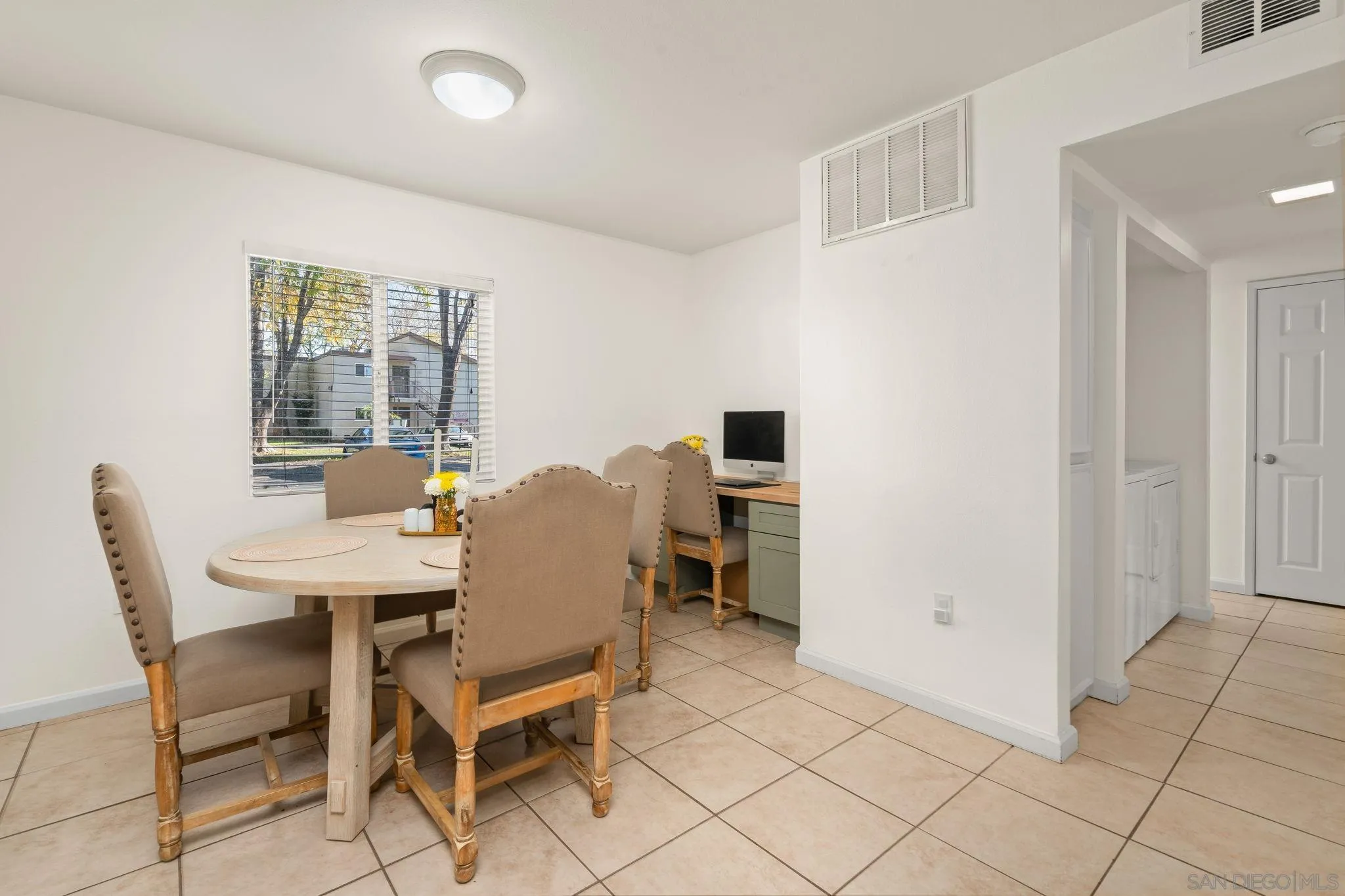 Photo #10: 260001534 Listing: Photo #10