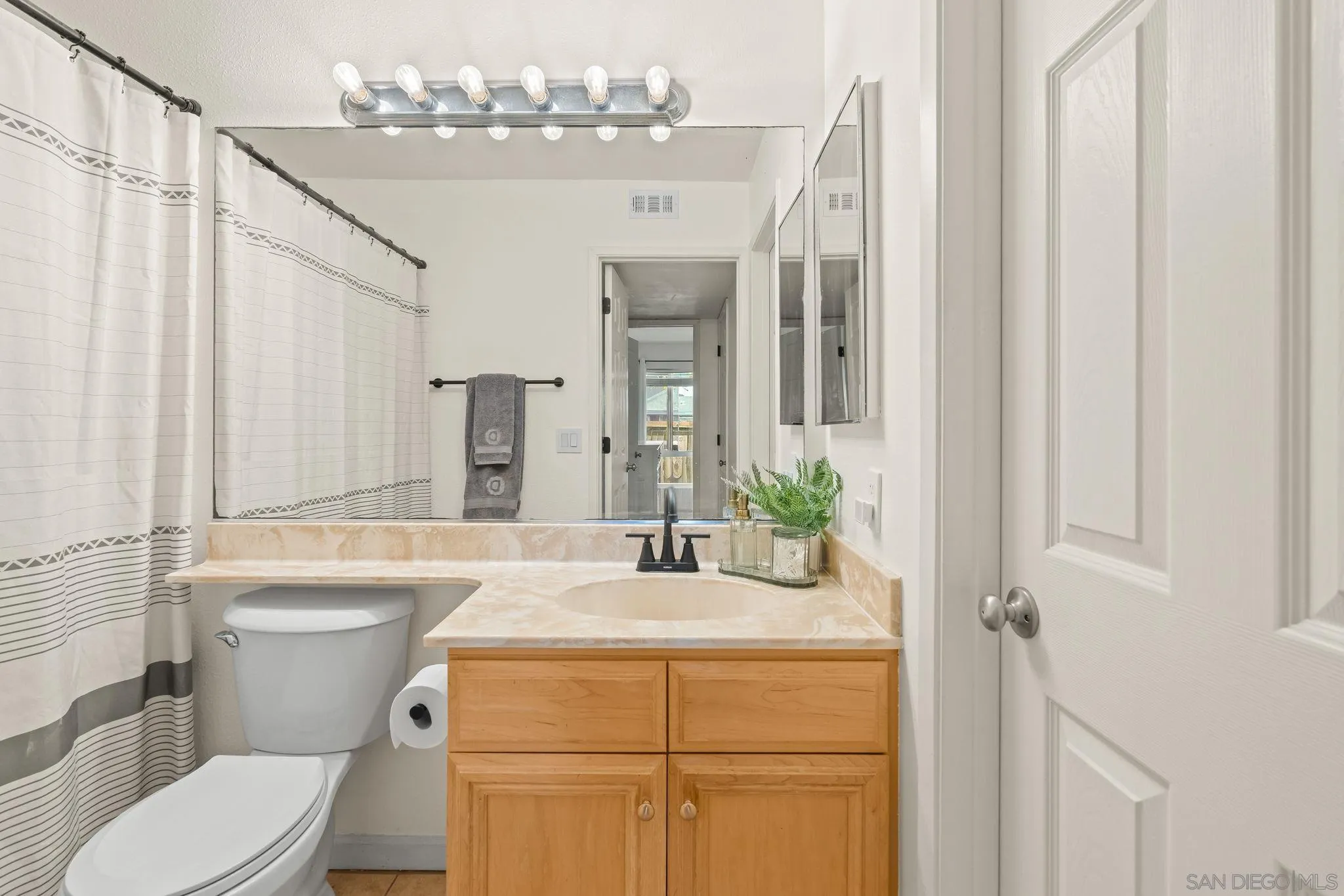 Photo #19: 260001534 Listing: Photo #19