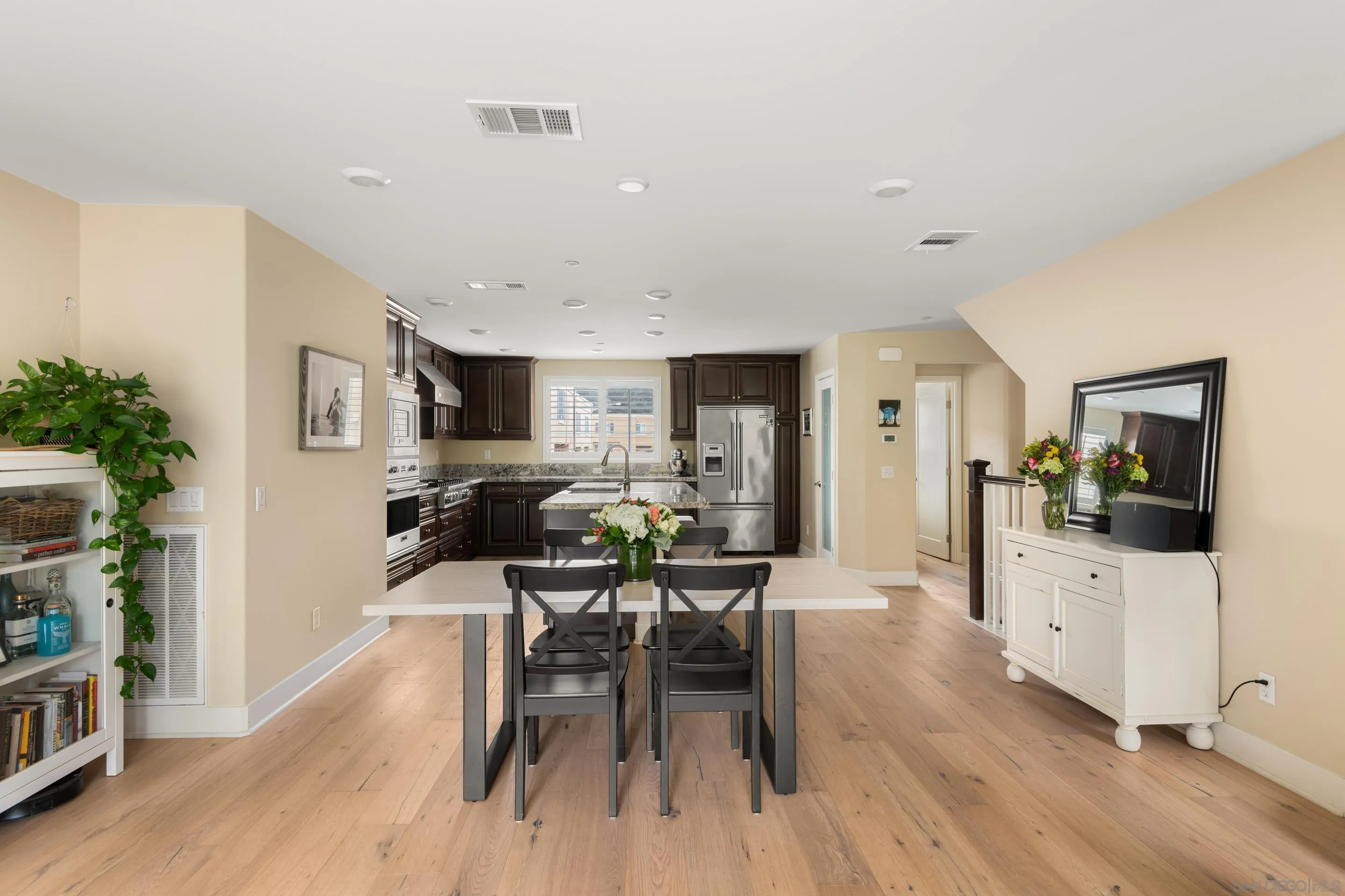 Photo #8: 260001538 Listing: Photo #8