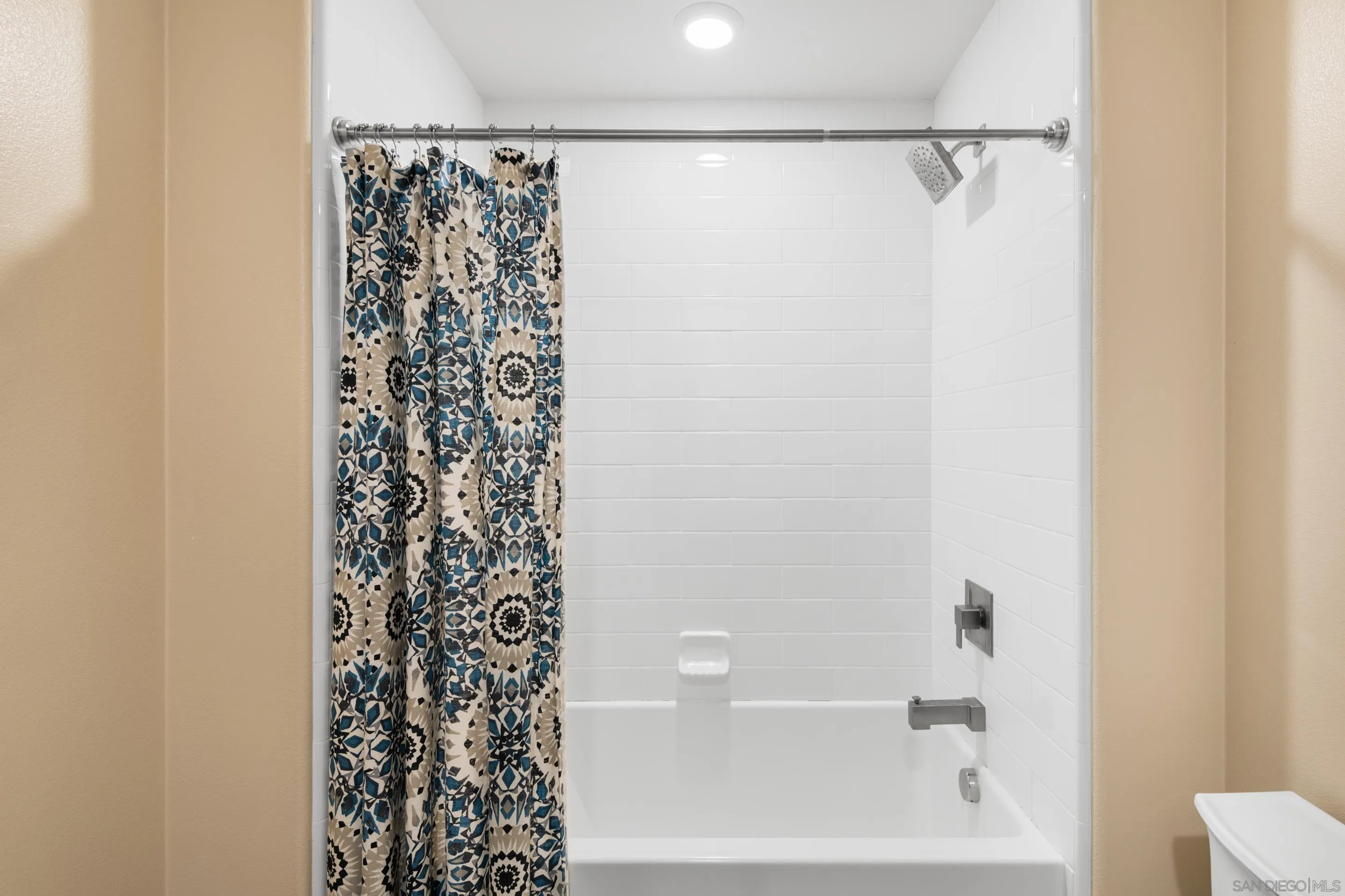 Photo #23: 260001538 Listing: Photo #23