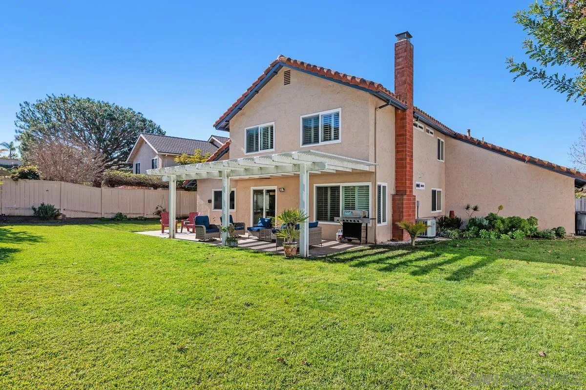 https://cdn.realtyfeed.com/cdn/127/260001543/c87c9d5b6805275a04558bc283594d37.webp