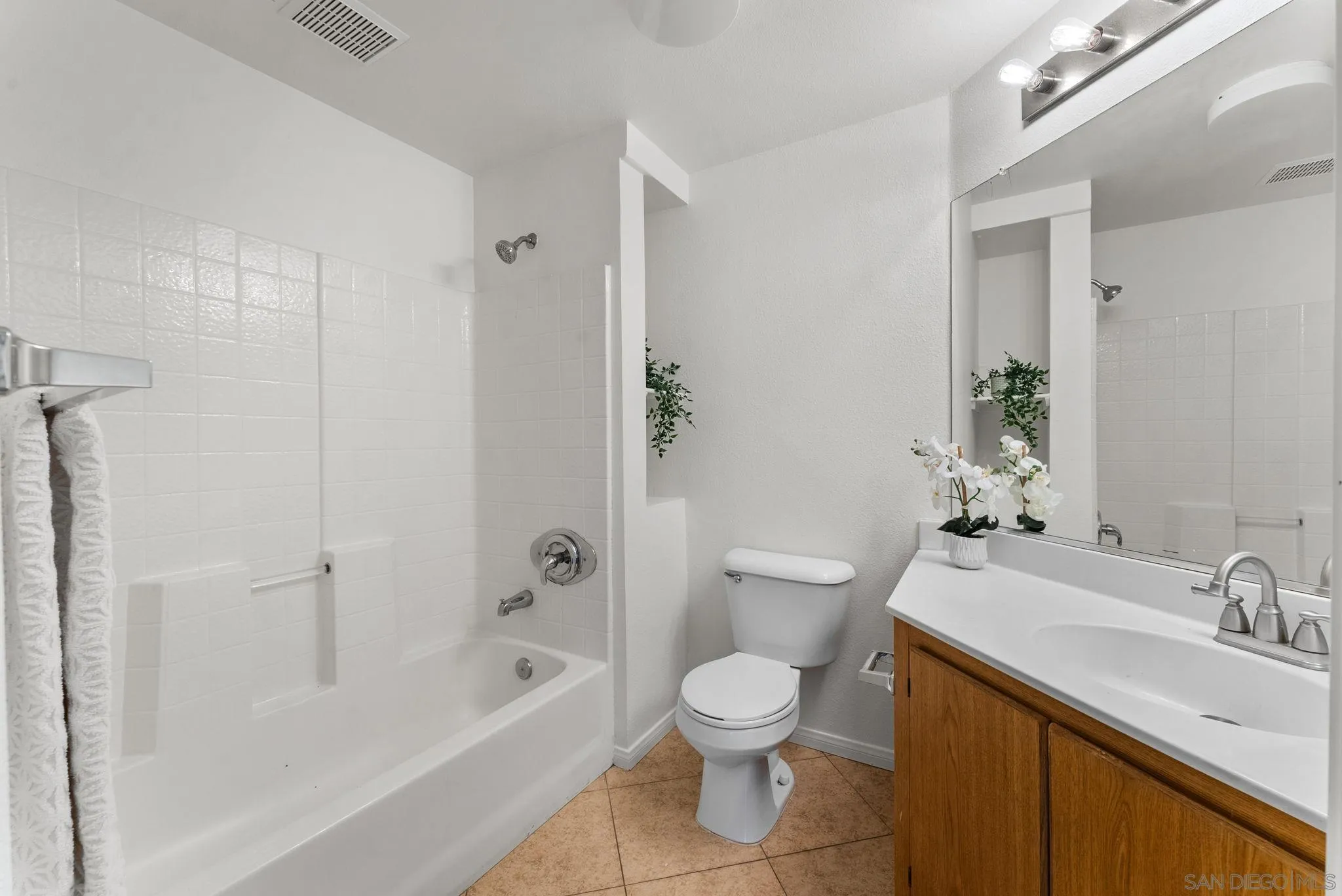 Photo #18: 260001545 Listing: Photo #18