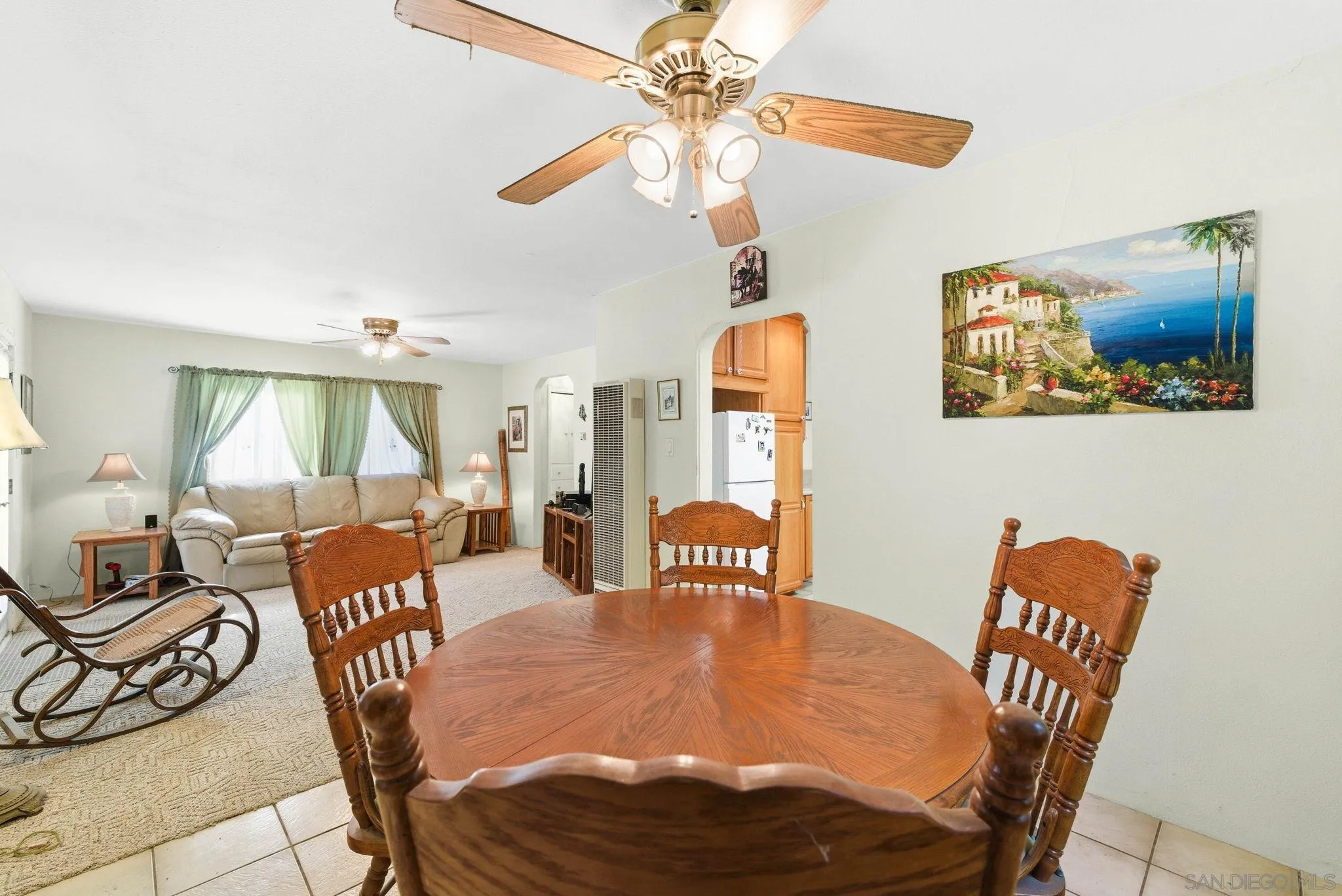 https://cdn.realtyfeed.com/cdn/127/260001546/42fee17b574b080657607343d65a8327.webp