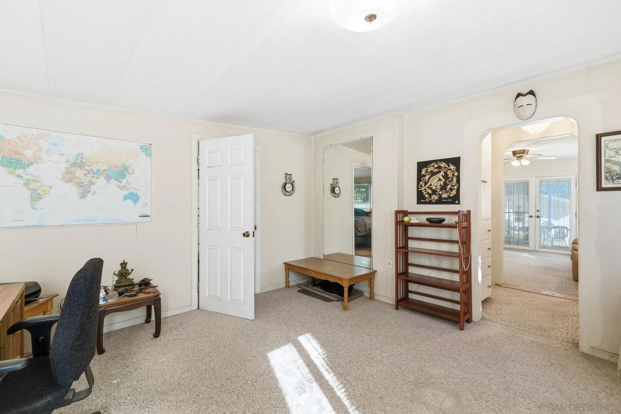 https://cdn.realtyfeed.com/cdn/127/260001546/ef71490c7b29a8b963bc7c870d543fdb.webp