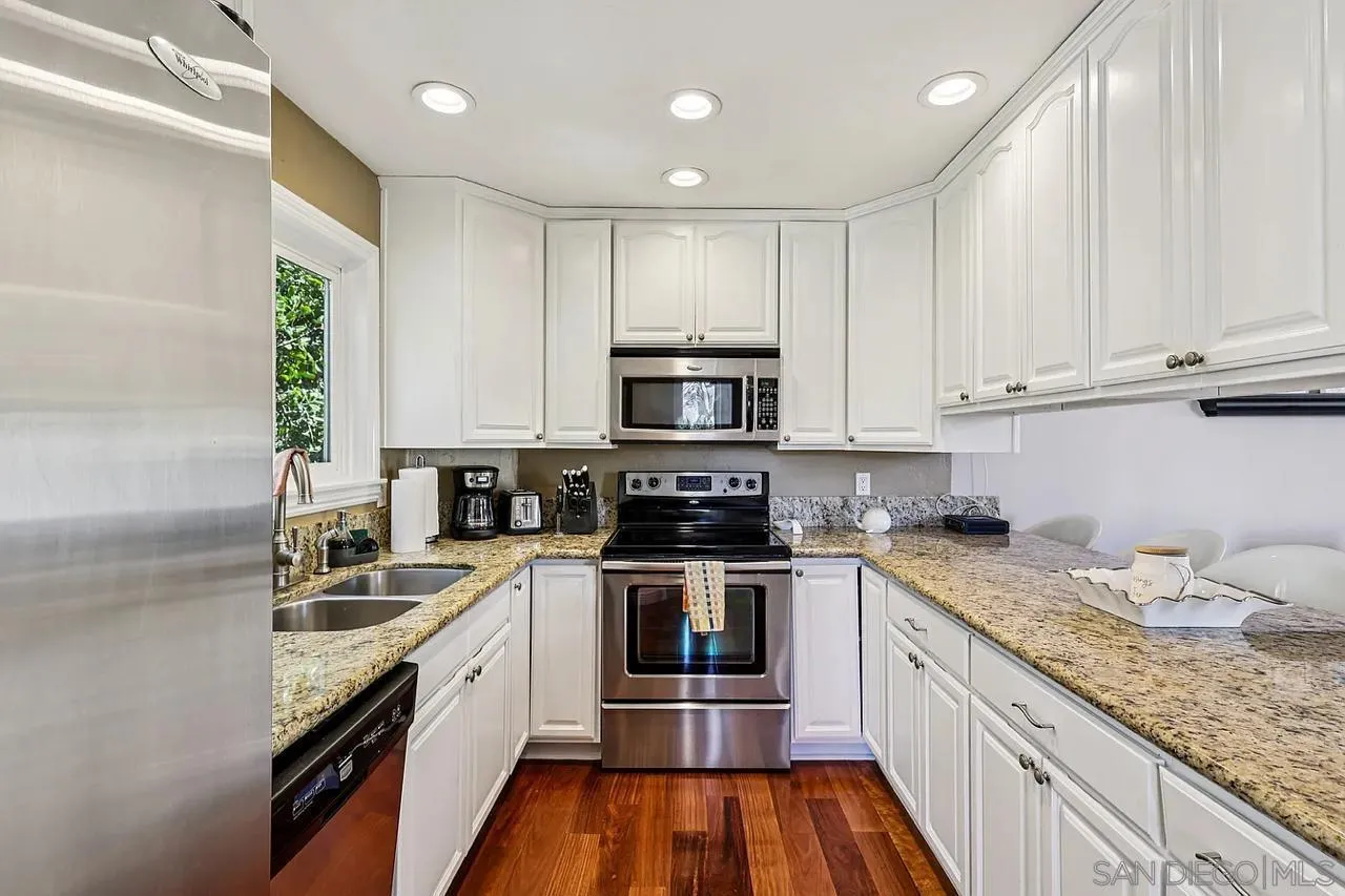 Photo #17: 260001548 Listing: Photo #17