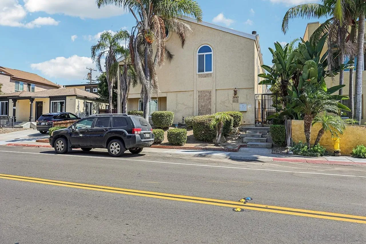 Photo #2: 260001548 Listing: Photo #2