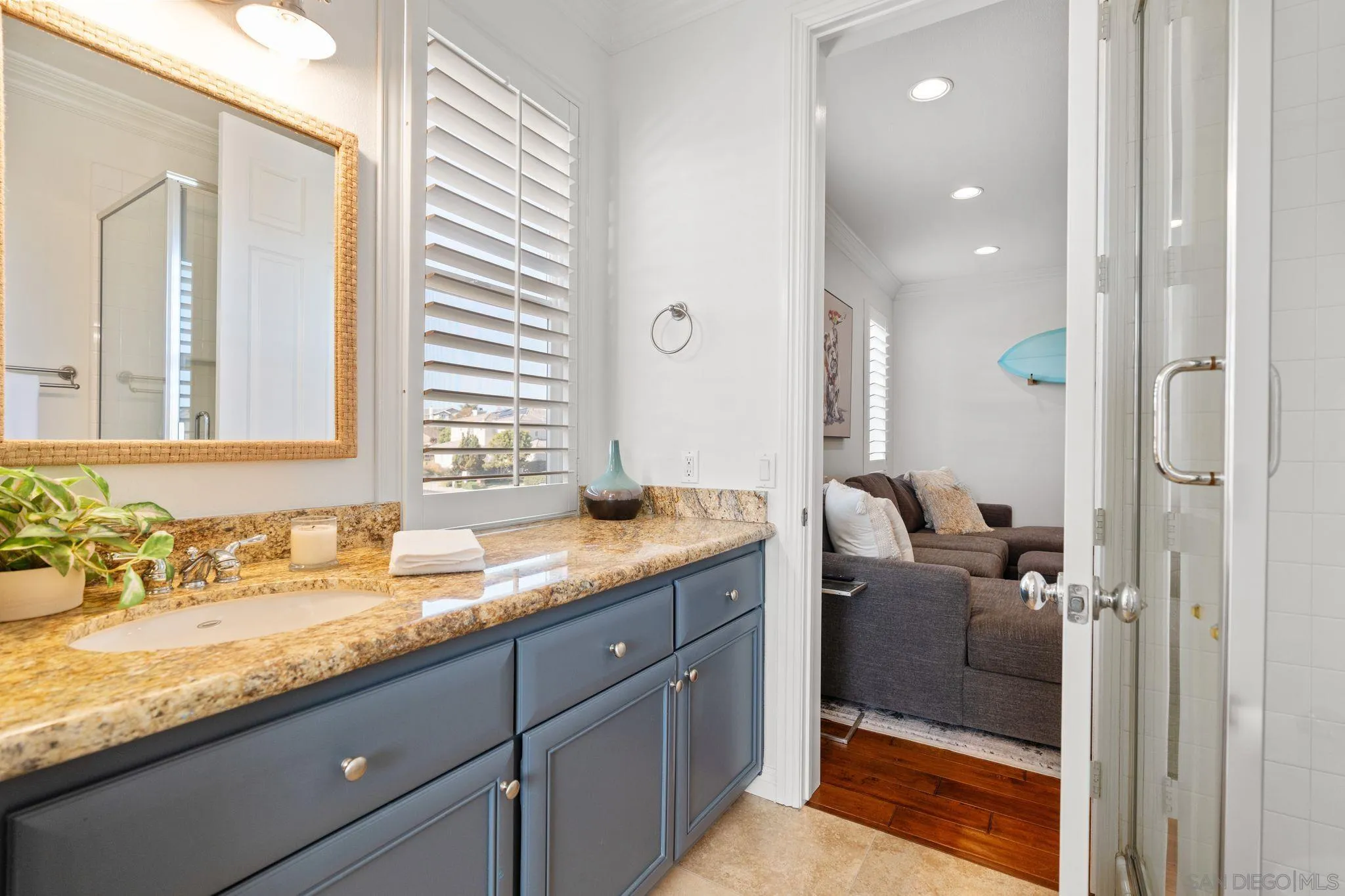 https://cdn.realtyfeed.com/cdn/127/260001552/180cfd6775e298c1714442195b7ca462.webp