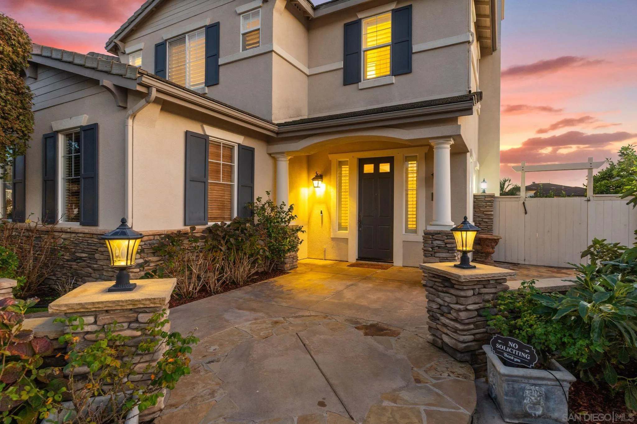 https://cdn.realtyfeed.com/cdn/127/260001552/b464146dd6d19a9b4dc57556f3391201.webp