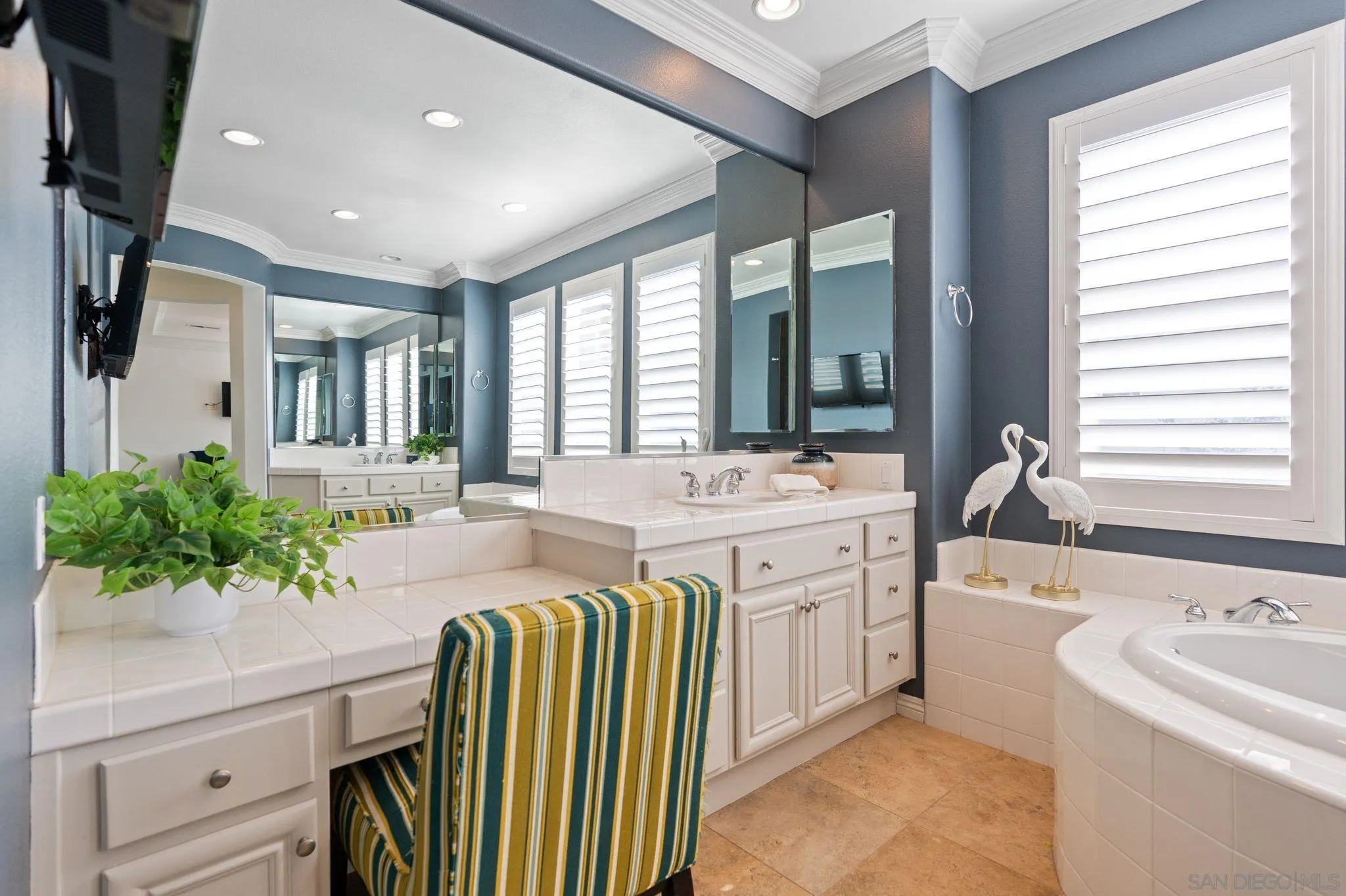 https://cdn.realtyfeed.com/cdn/127/260001552/eafc6f23c74fc027ad78736de2b08179.webp