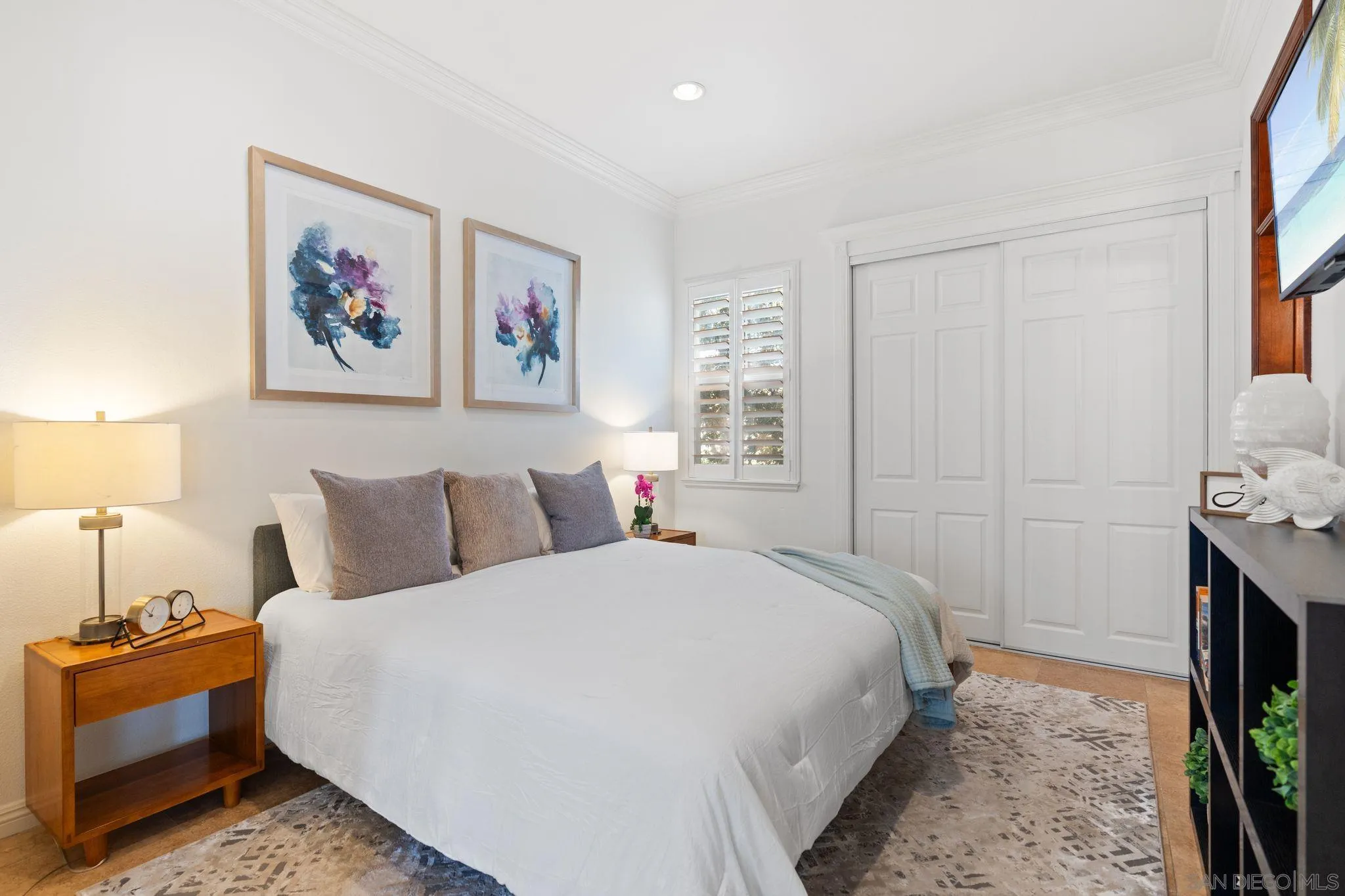 https://cdn.realtyfeed.com/cdn/127/260001552/f24863f102df22d76e29b3676eb095e1.webp