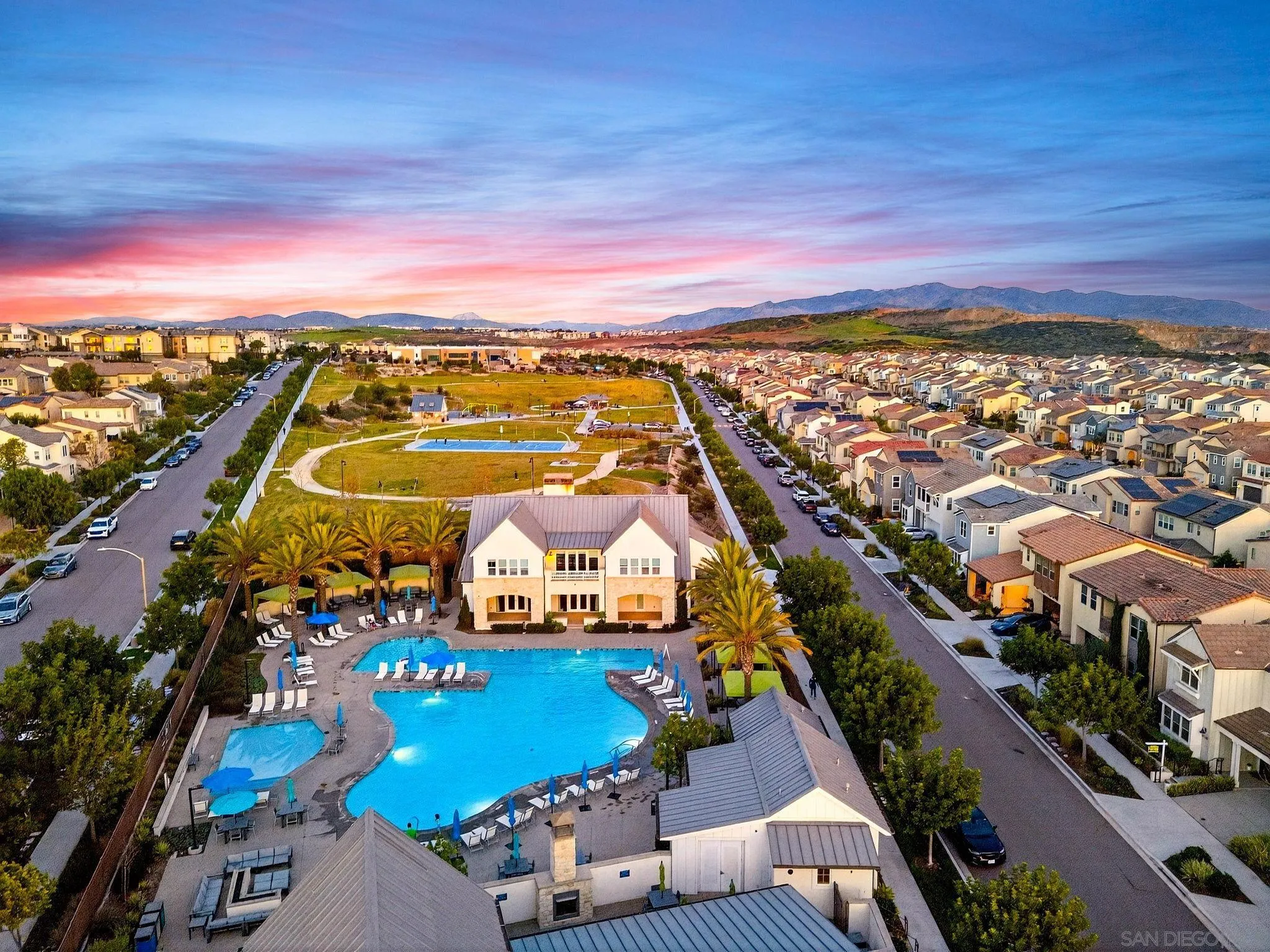 https://cdn.realtyfeed.com/cdn/127/260001557/955a1aff38b764d37956e4add026903a.webp
