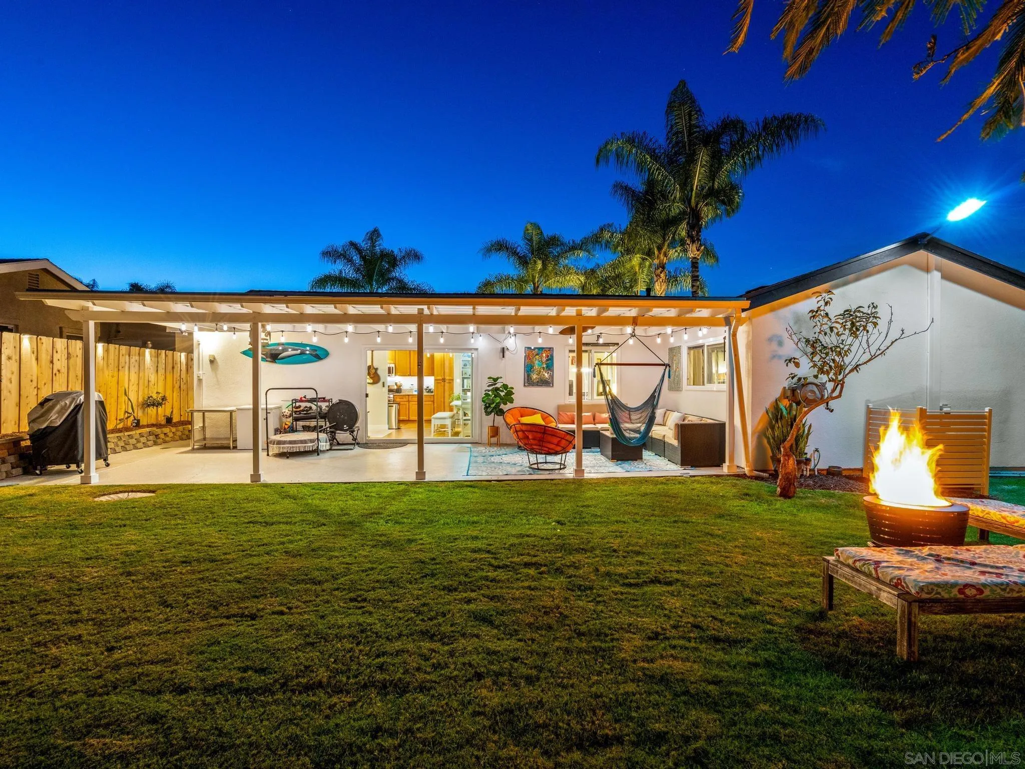 https://cdn.realtyfeed.com/cdn/127/260001558/79b1c77707772d7a9213cf34a50d2623.webp