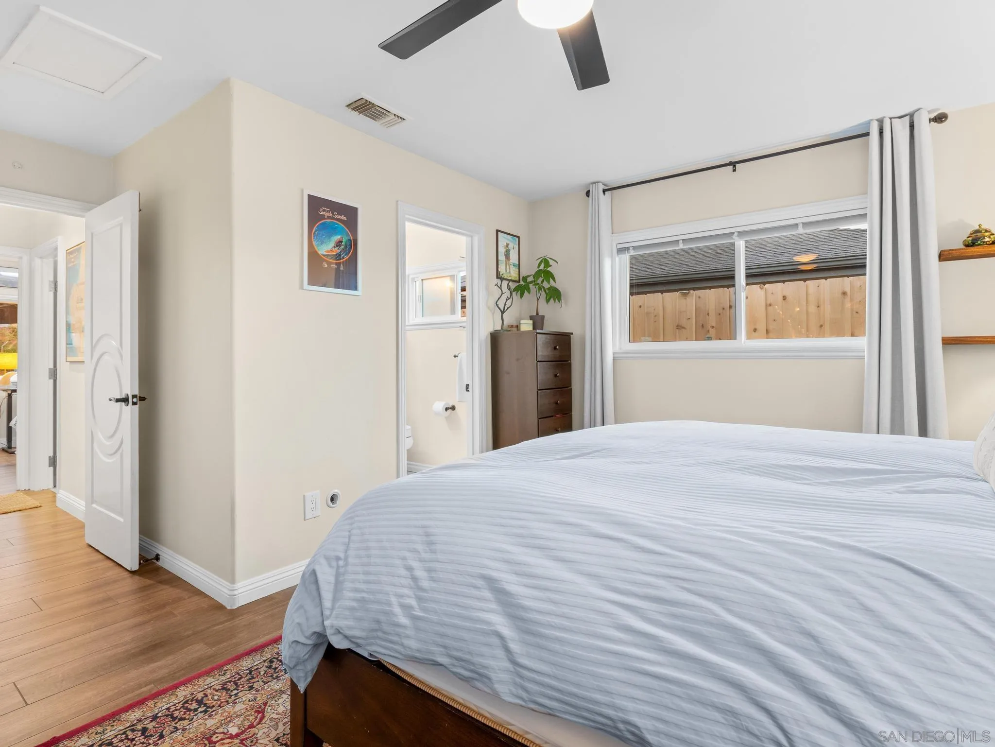 https://cdn.realtyfeed.com/cdn/127/260001558/fbf26388ef9a09ac5c56a4db6e537c39.webp