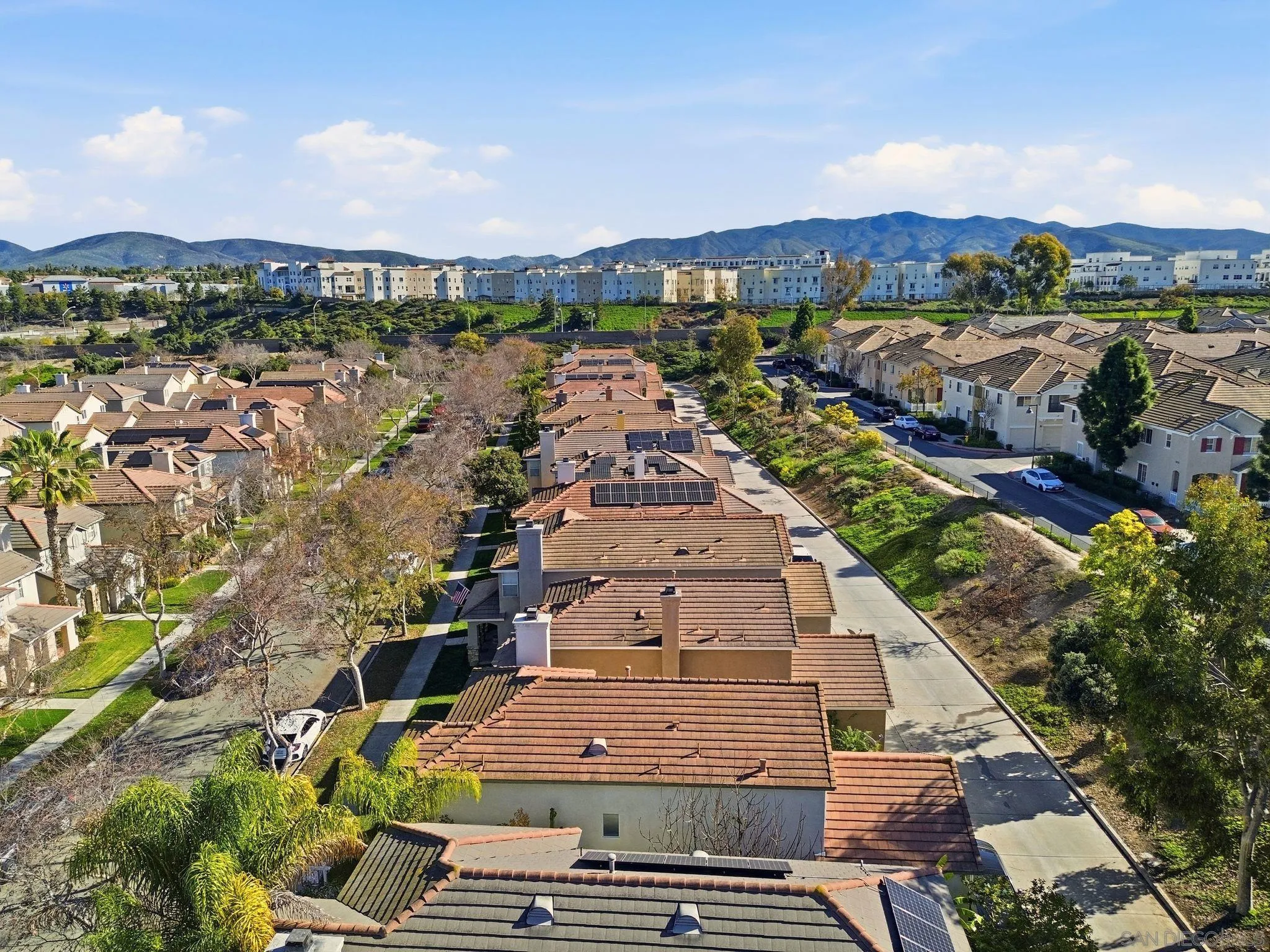 https://cdn.realtyfeed.com/cdn/127/260001560/17e26317d7f23f04a3a63af364ac1710.webp