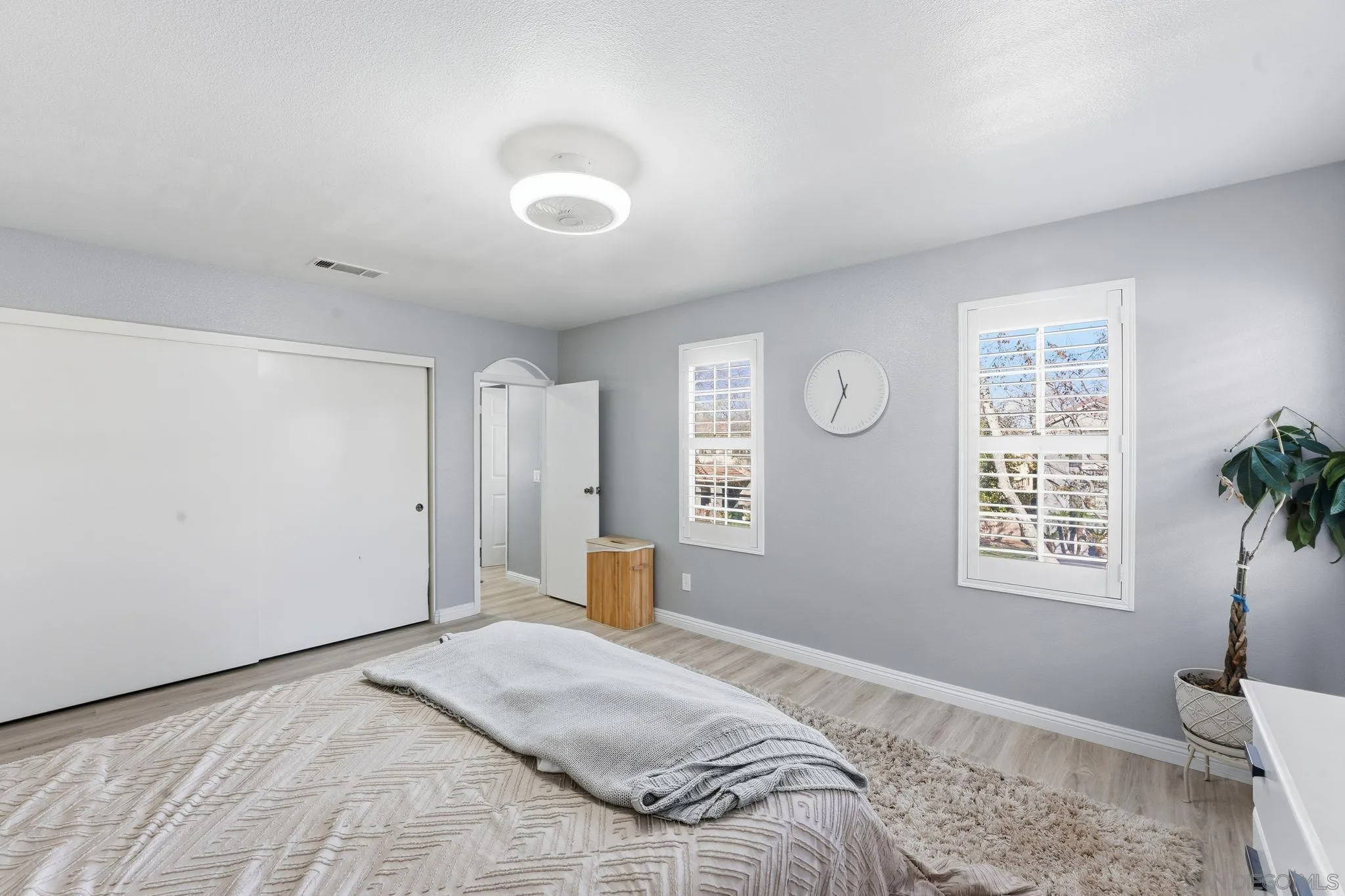 https://cdn.realtyfeed.com/cdn/127/260001560/487374a908ae1b91dfc43dc06d651c3a.webp
