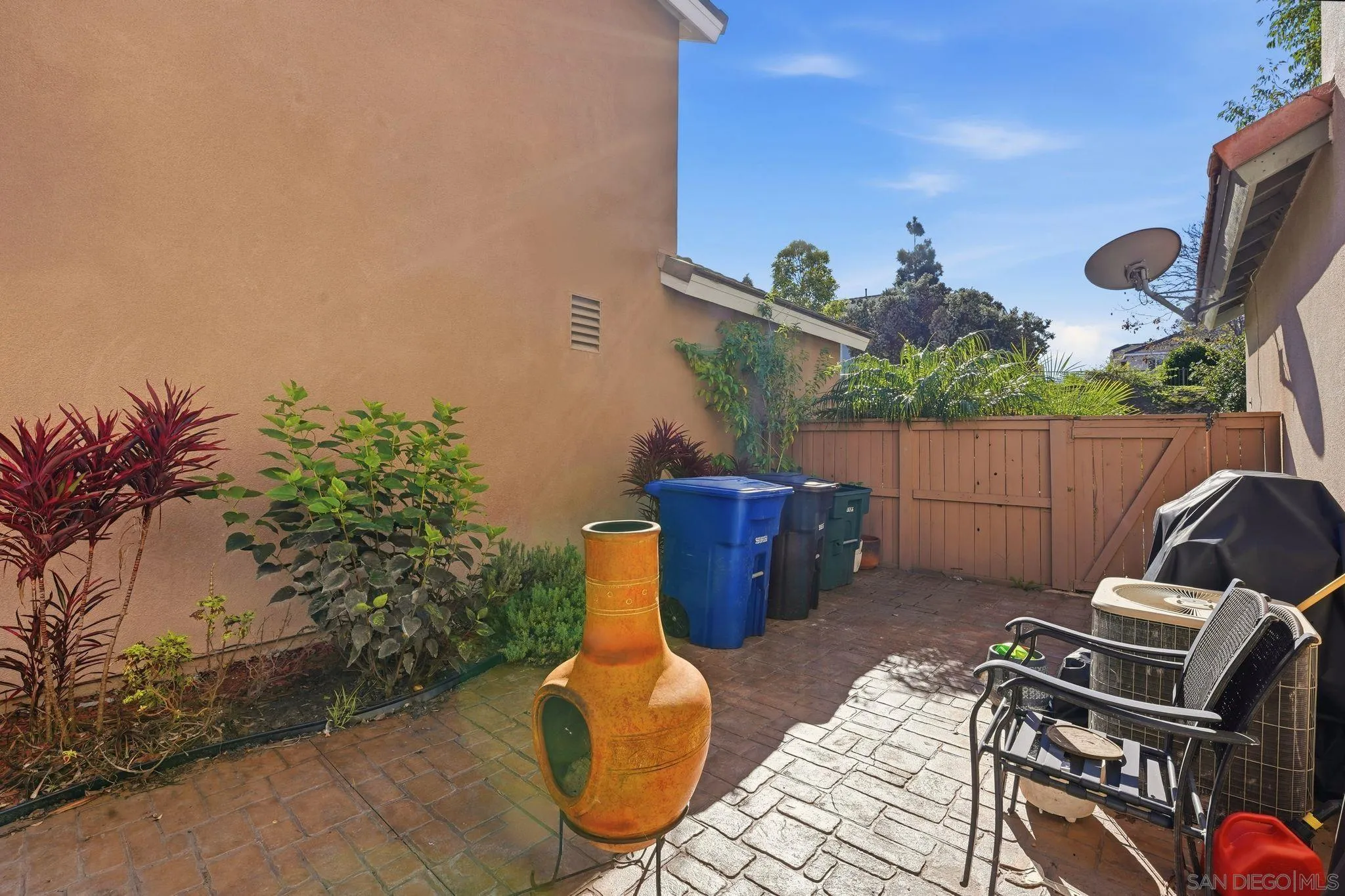 https://cdn.realtyfeed.com/cdn/127/260001560/65c909234c02ddd9ce085b7280bbaa43.webp