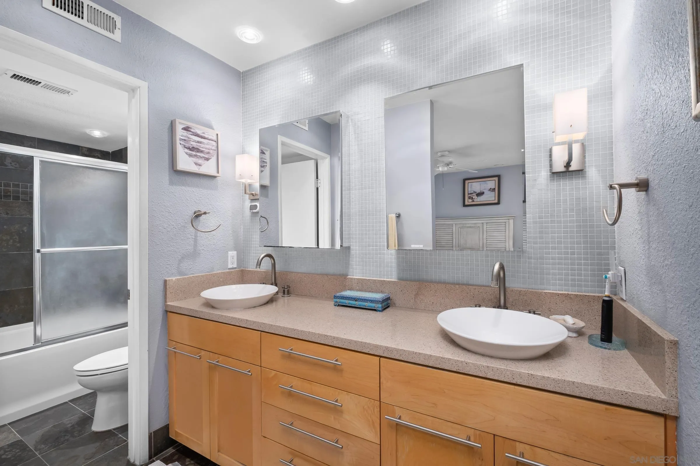 Photo #21: 260001564 Listing: Photo #21