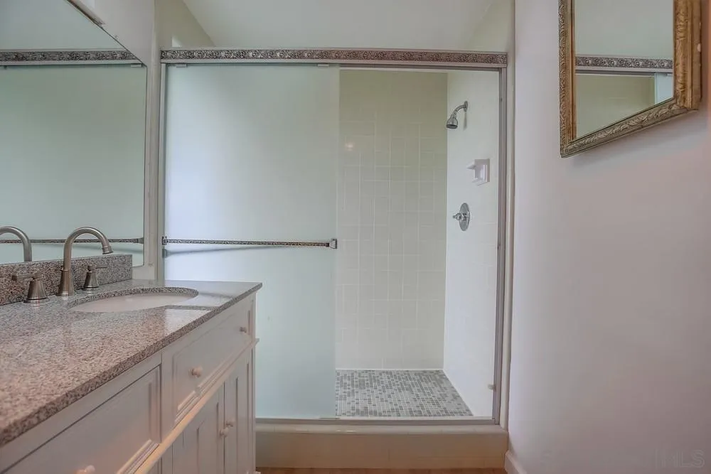 https://cdn.realtyfeed.com/cdn/127/260001565/1d5906f6c16146f26ae77f5c7b57094f.webp