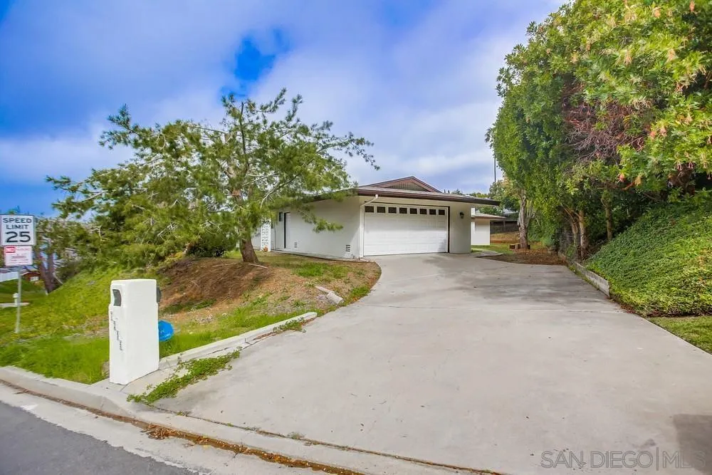 https://cdn.realtyfeed.com/cdn/127/260001565/494ec97106b7177267a5caaf9e4958b8.webp