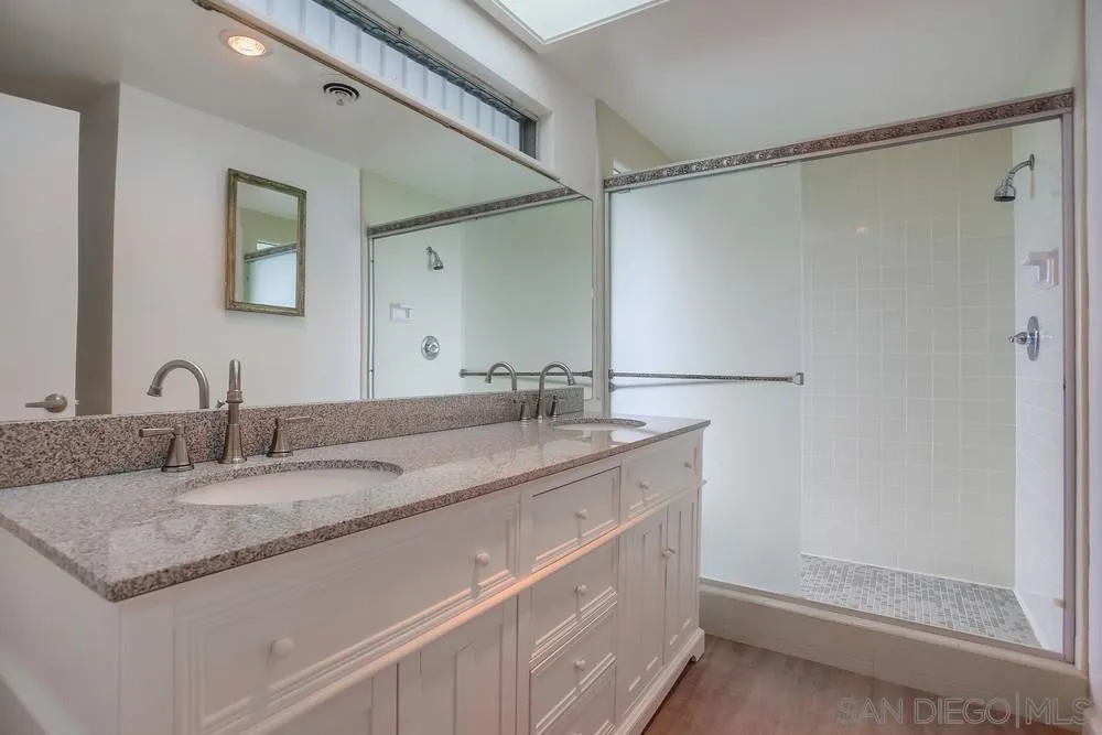 https://cdn.realtyfeed.com/cdn/127/260001565/613aacb37f3397b66e1ab66288b6953c.webp