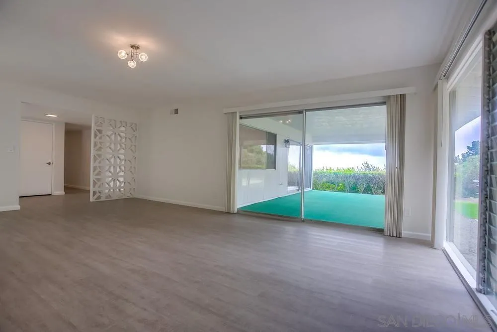 https://cdn.realtyfeed.com/cdn/127/260001565/c826d41d737775c453d6350e221af568.webp