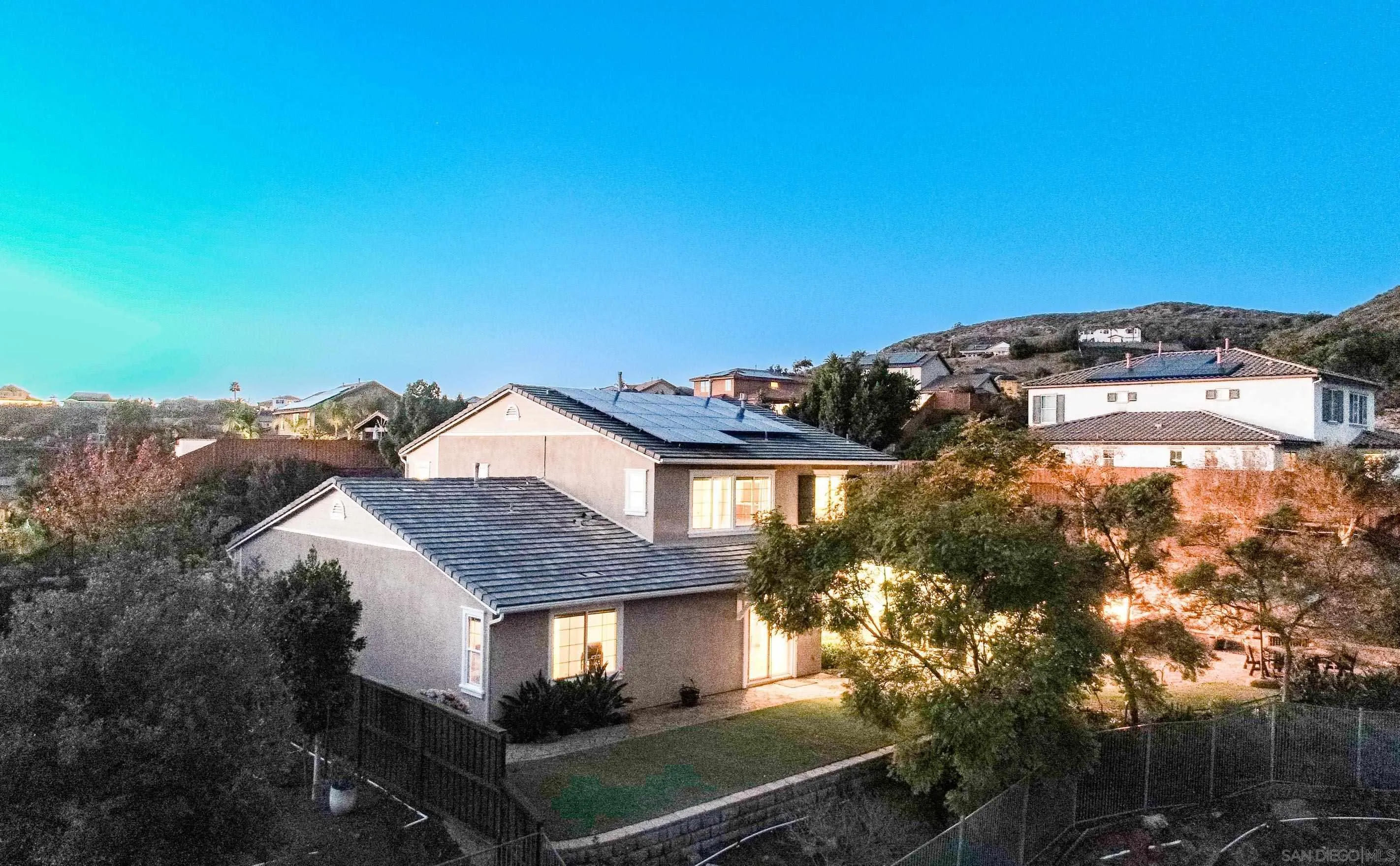 https://cdn.realtyfeed.com/cdn/127/260001566/2168b0ddb8c0a27c30cfdc6cb888d7f2.webp