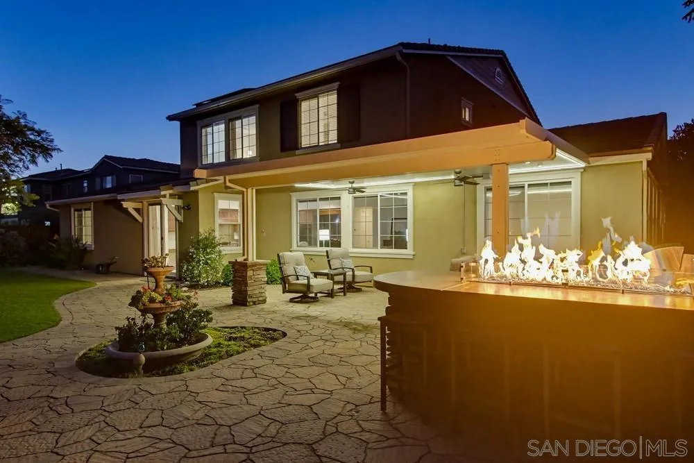 https://cdn.realtyfeed.com/cdn/127/260001566/dc92c58a6ea6422951e813a536bdb20e.webp