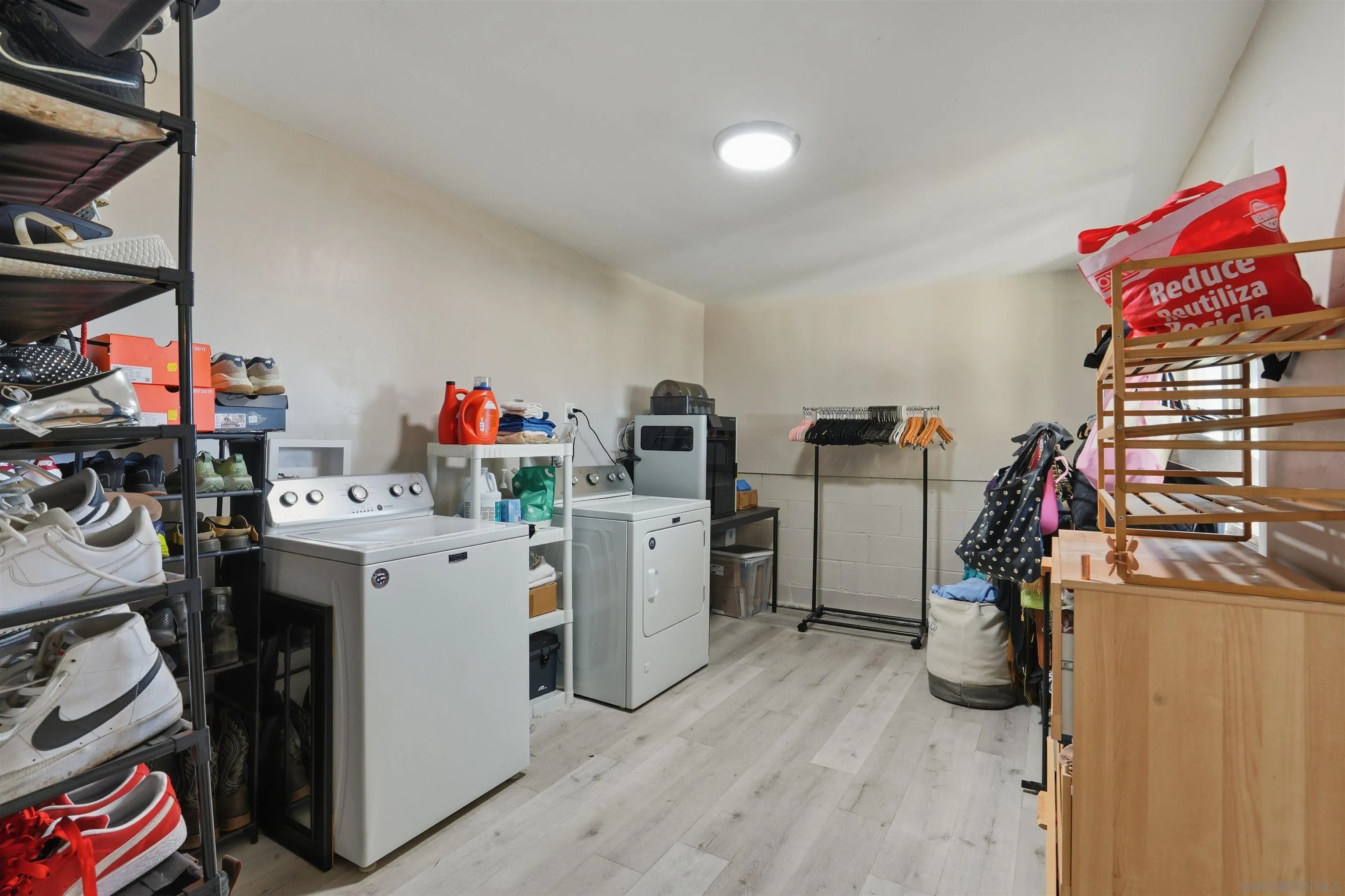 https://cdn.realtyfeed.com/cdn/127/260001570/21e74a319ddcdeb6ed688c90dec3c90f.webp