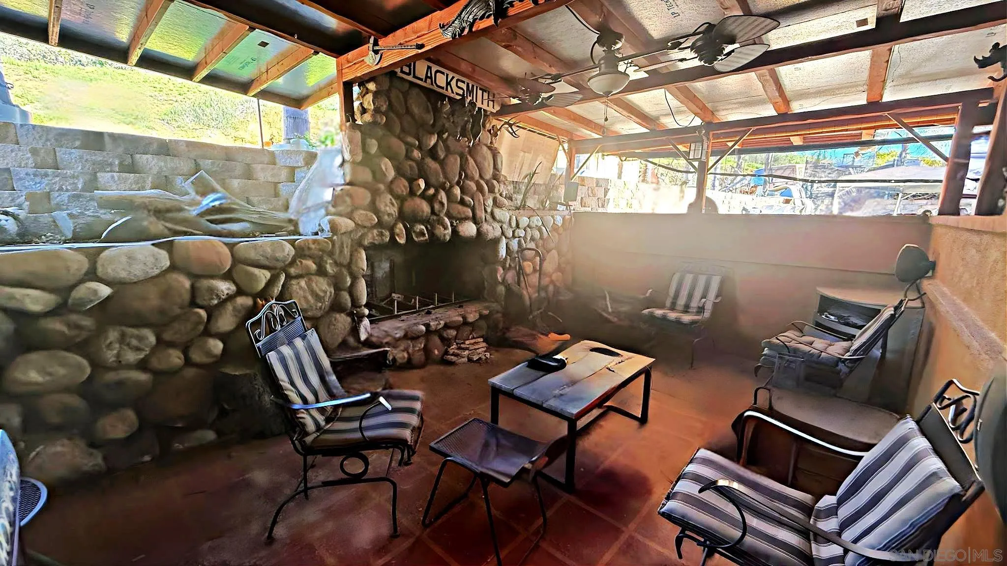 https://cdn.realtyfeed.com/cdn/127/260001573/acba5ddc853317f1eb2255928d4a1460.webp