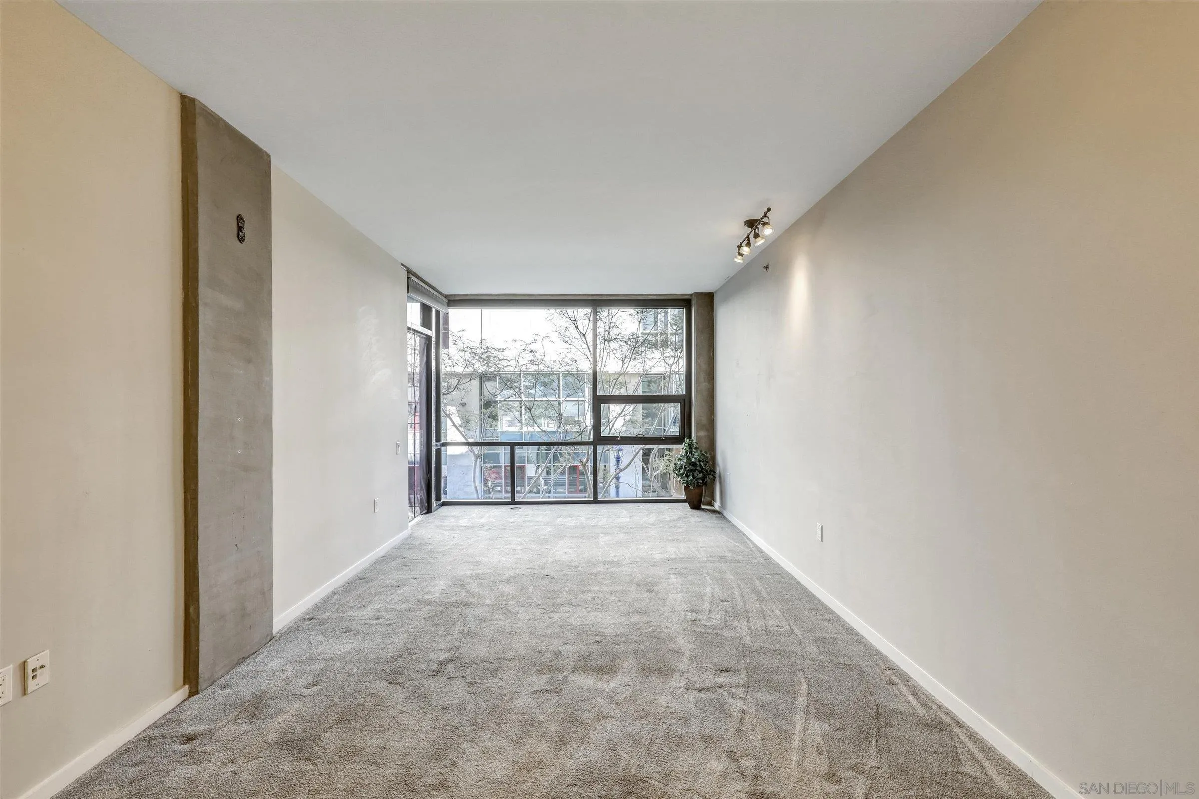 350 11Th Ave UNIT 323, San Diego, CA, 92101