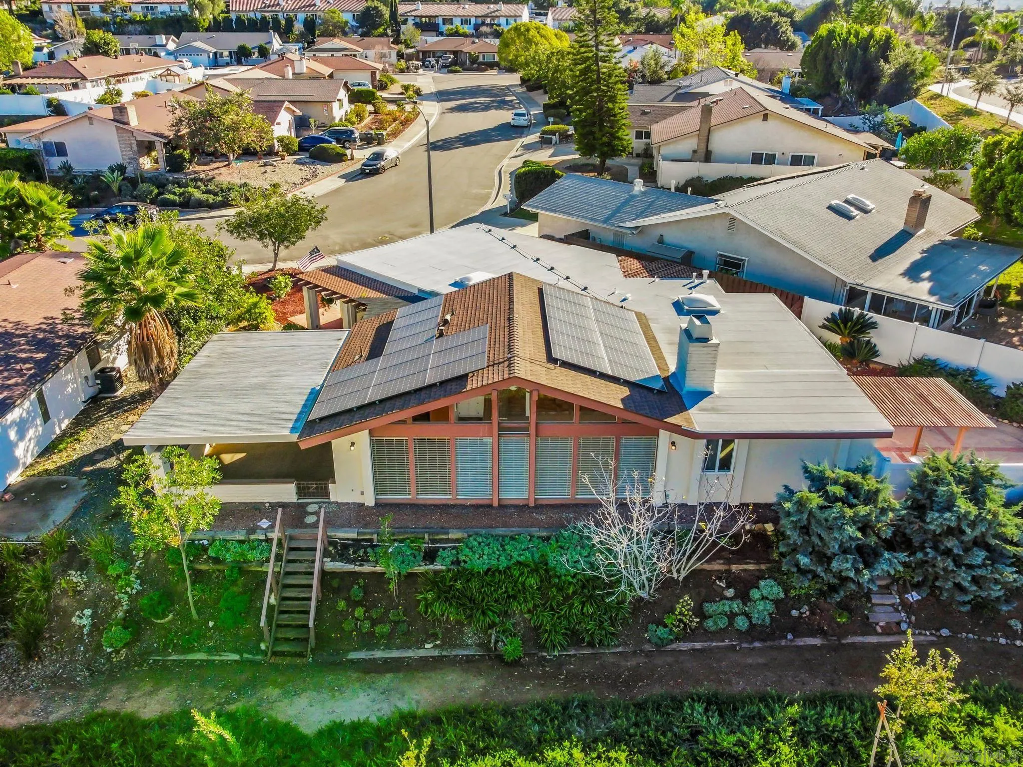 https://cdn.realtyfeed.com/cdn/127/260001583/10d80b3143da611238967f96e8e5eb63.webp