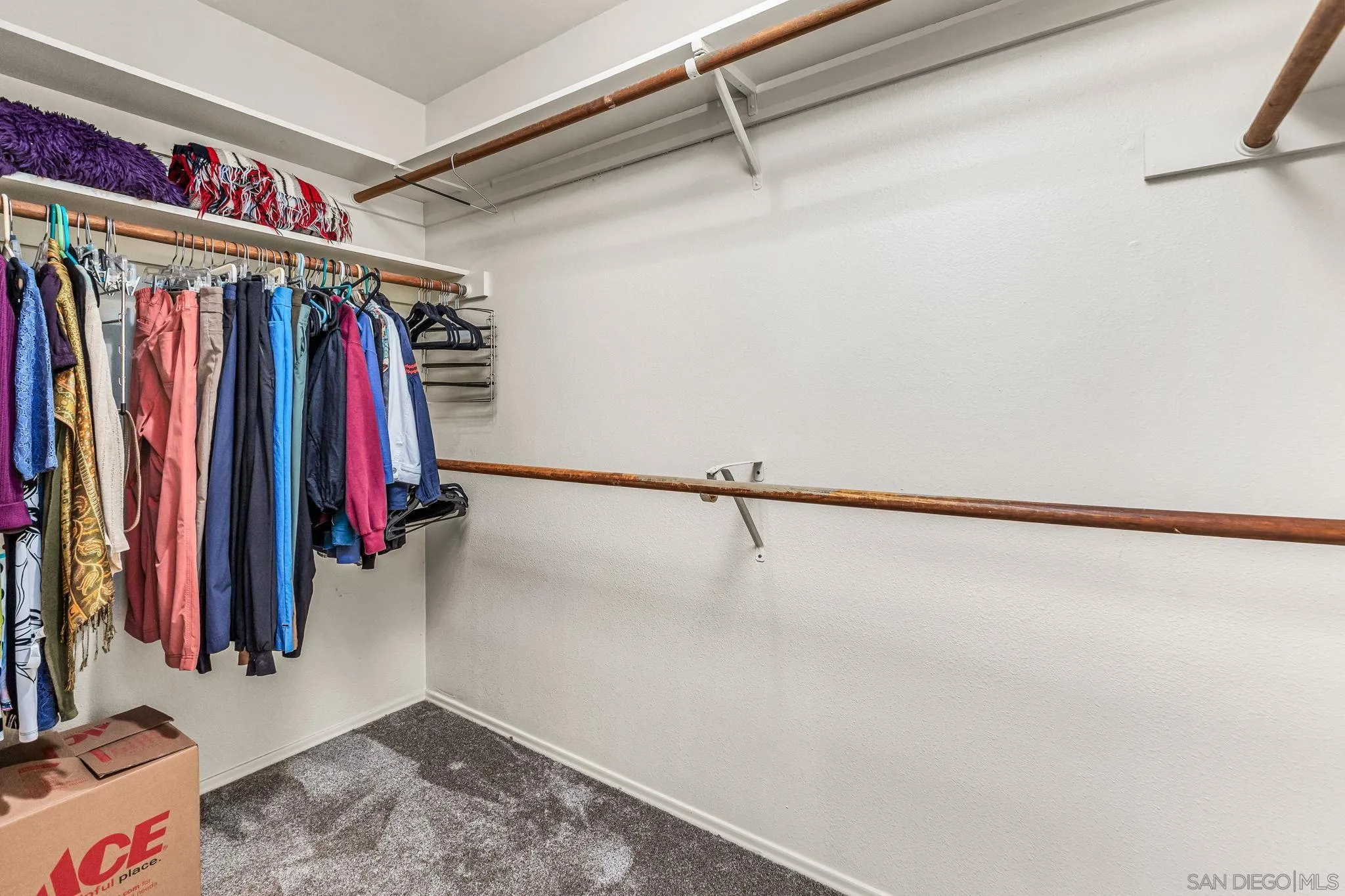 https://cdn.realtyfeed.com/cdn/127/260001583/33286ac5278d308121c05060833e9484.webp