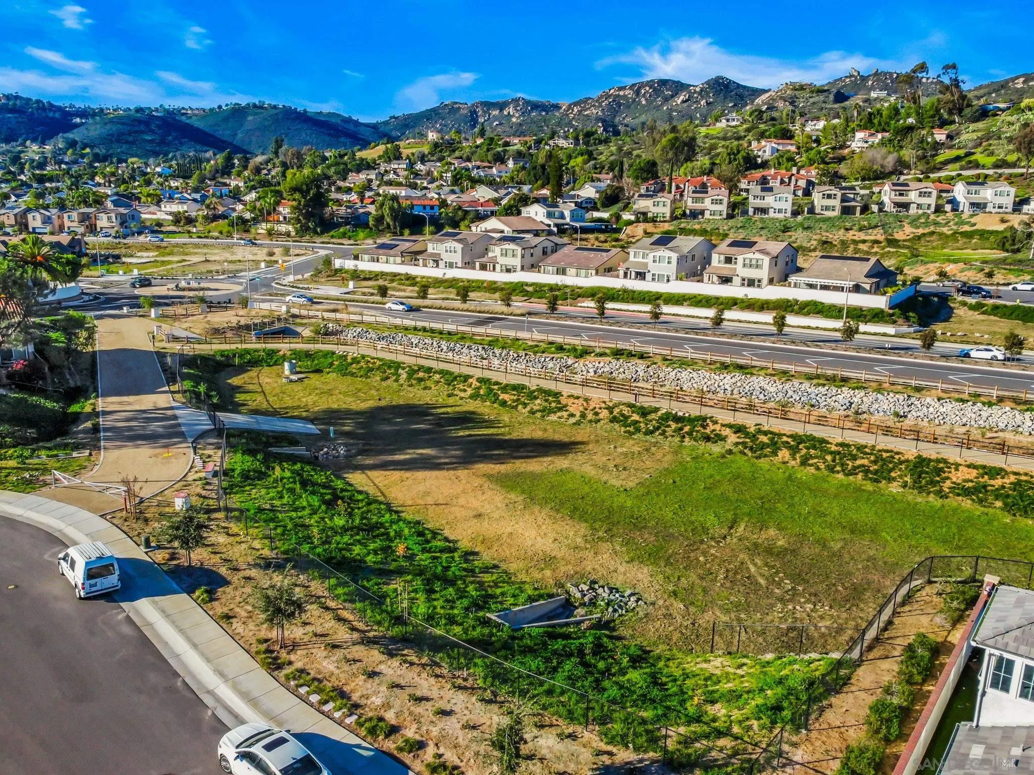 https://cdn.realtyfeed.com/cdn/127/260001583/7cffc1835a9e64abe0b7a573346c51c4.webp
