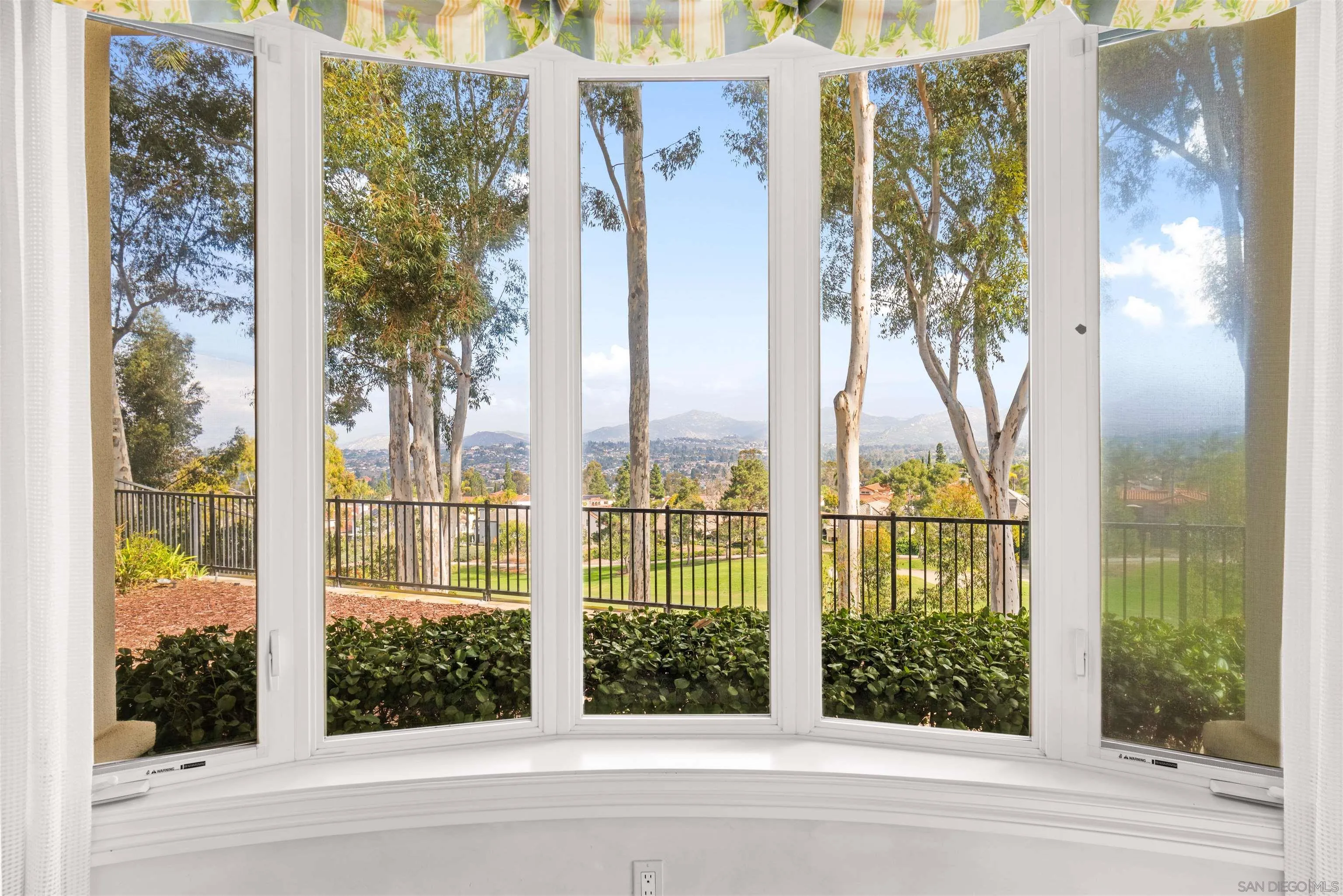 https://cdn.realtyfeed.com/cdn/127/260001585/9d9a6edcb7ec16ab915a7b1ede2f10a9.webp