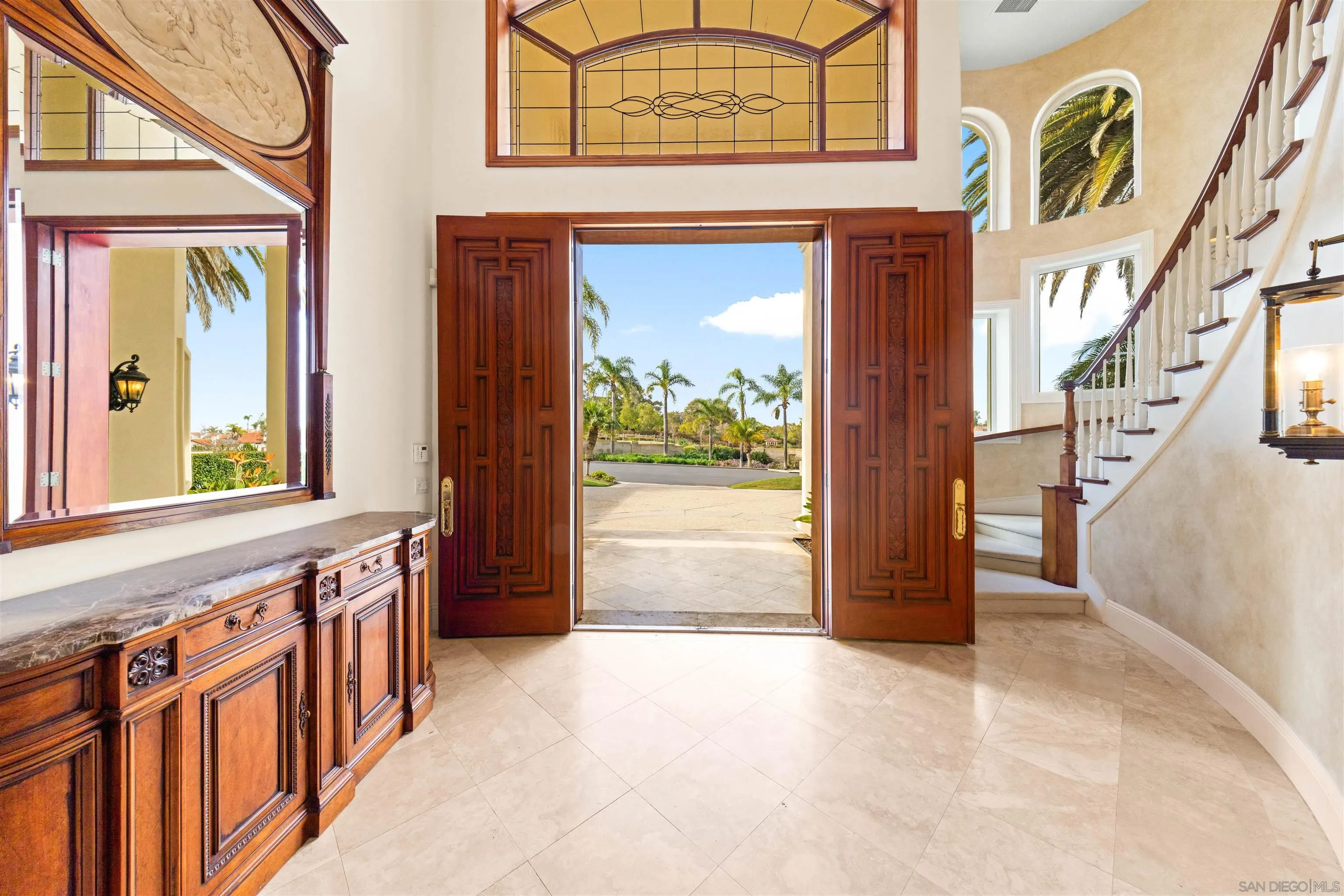 https://cdn.realtyfeed.com/cdn/127/260001585/a393e06f77dbf49ee1ab19838fcb254b.webp