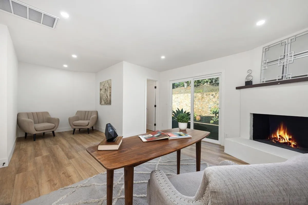 https://cdn.realtyfeed.com/cdn/127/260001590/6cacc3190a3571e3ed56f151d67983b3.webp