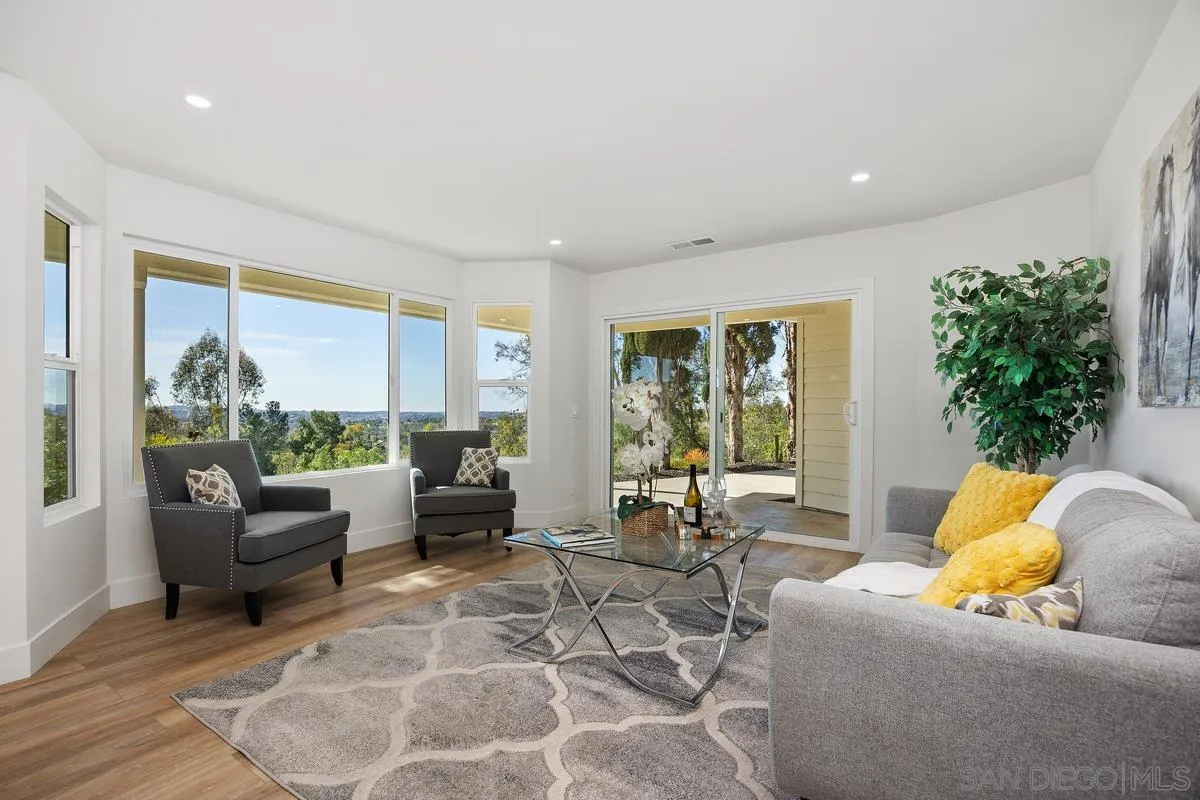 https://cdn.realtyfeed.com/cdn/127/260001590/fdde832c8066e6bd1f29b61f41390b54.webp