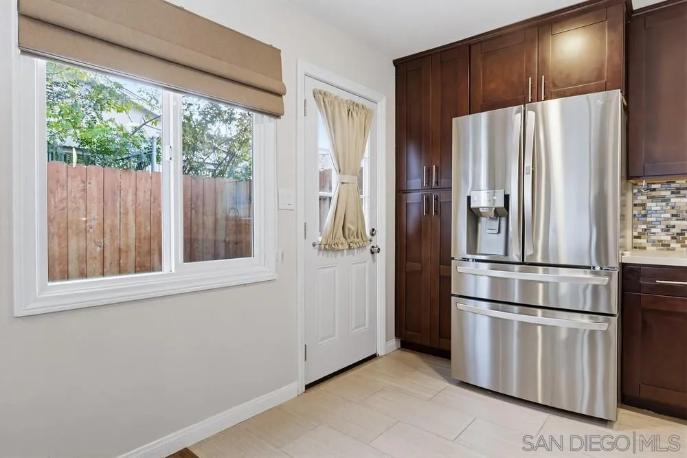 https://cdn.realtyfeed.com/cdn/127/260001591/22d8ddf2a9691e7b446b7dd813ba0ab7.webp